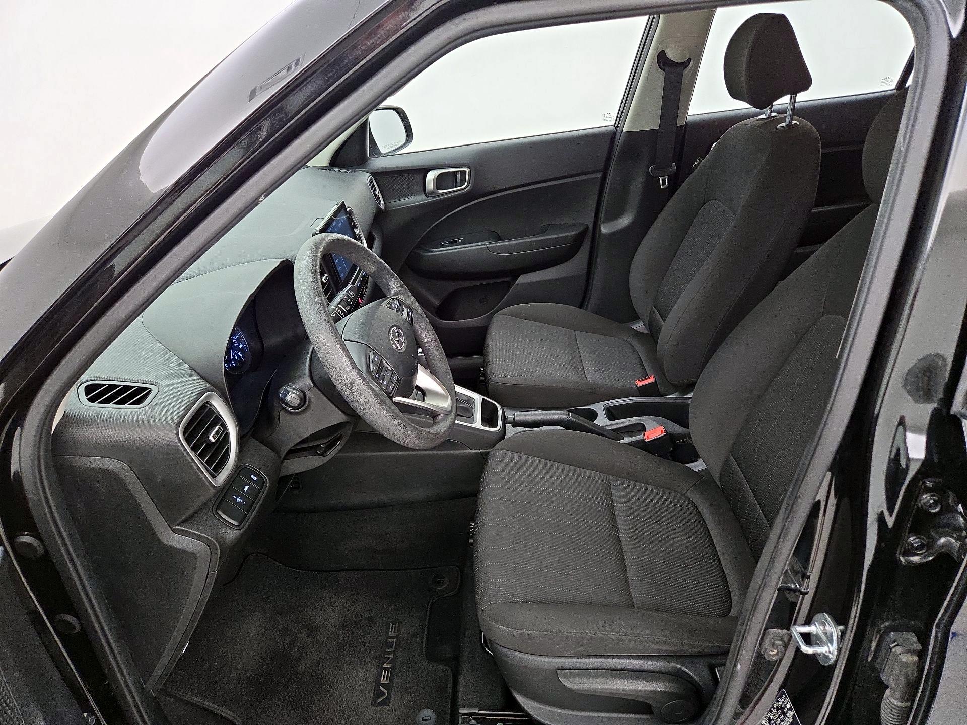 Thumbnail: 2021 Hyundai Venue - 11