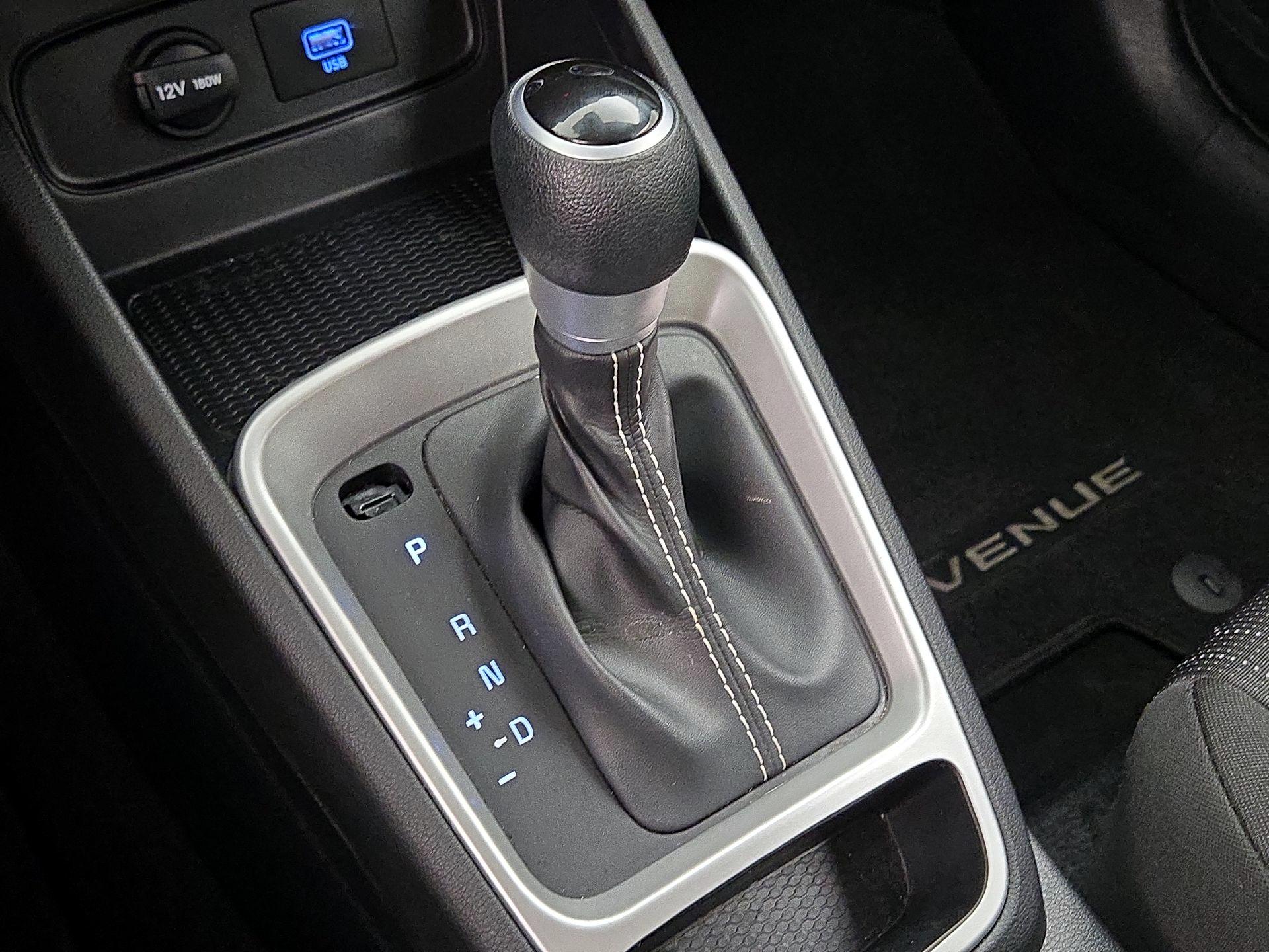 Thumbnail: 2021 Hyundai Venue - 17