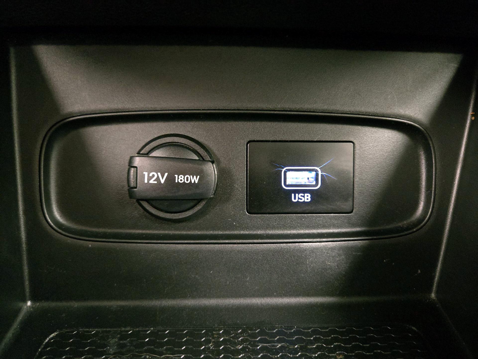 Thumbnail: 2021 Hyundai Venue - 18