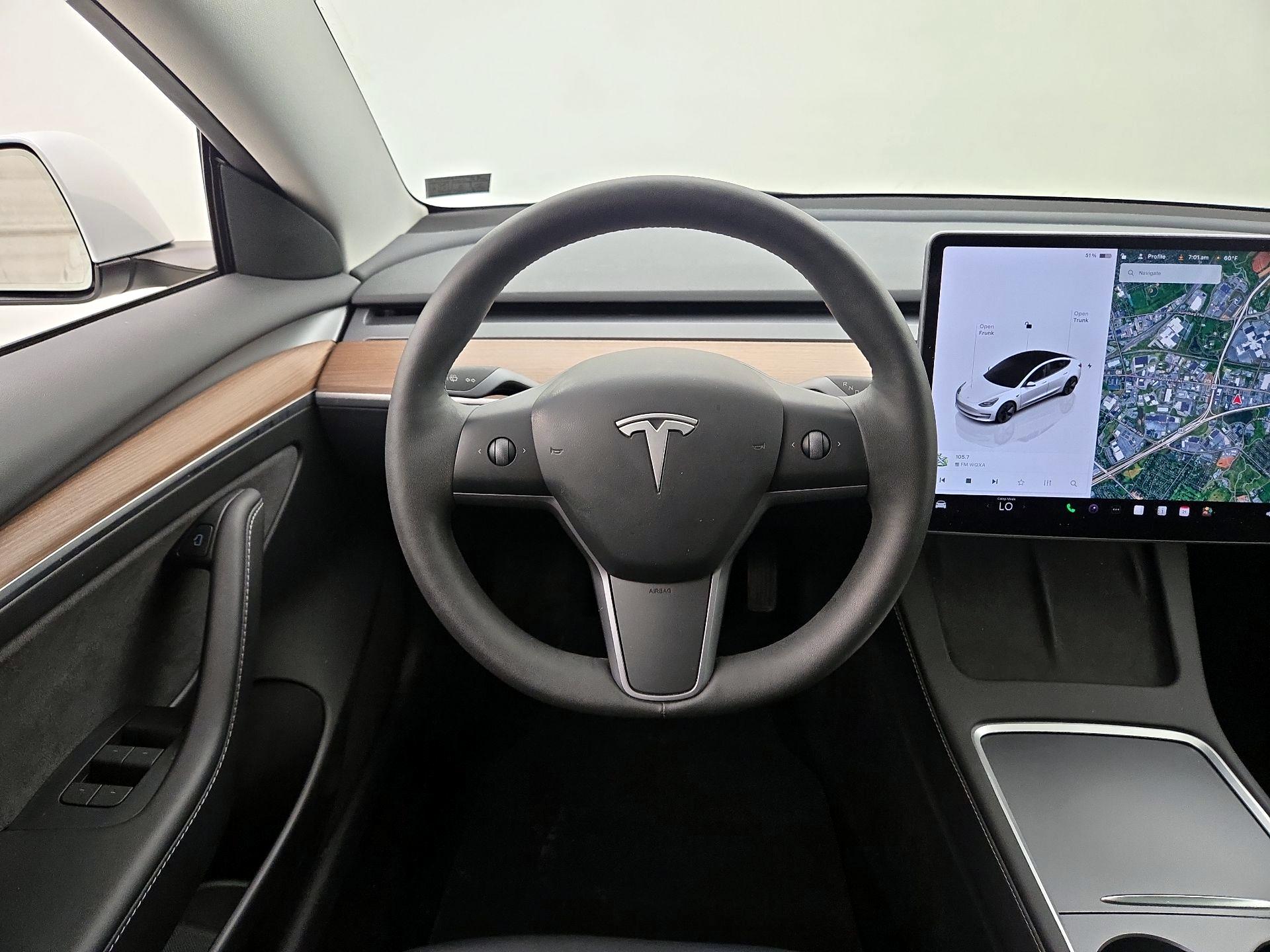 Thumbnail: 2023 Tesla Model 3 - 10