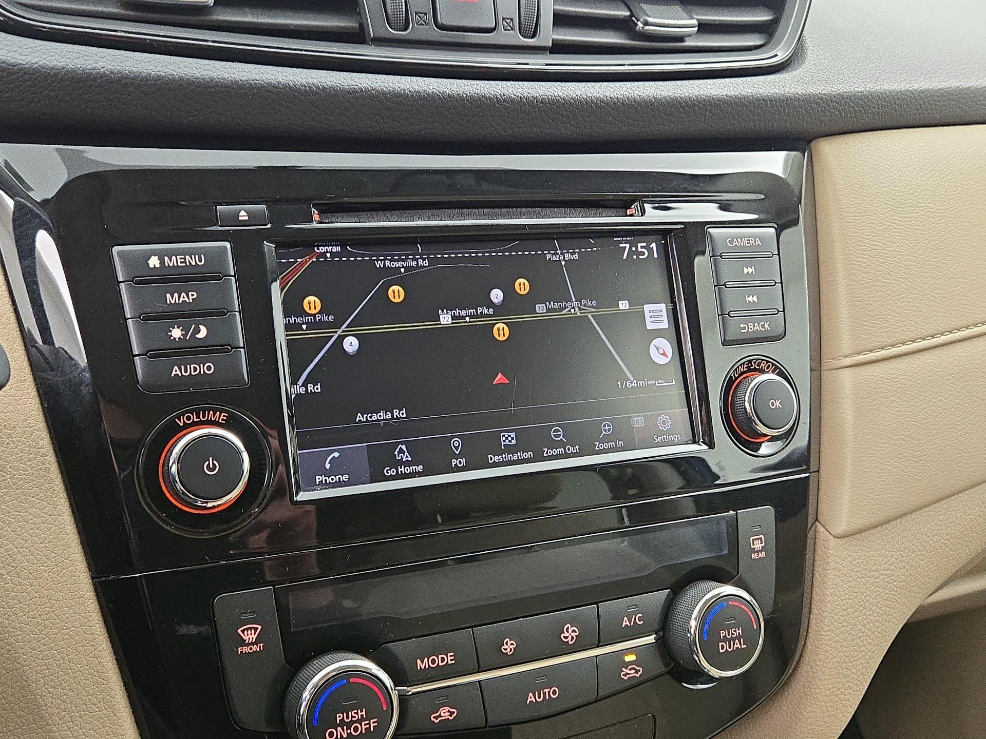 Thumbnail: 2018 Nissan Rogue - 14