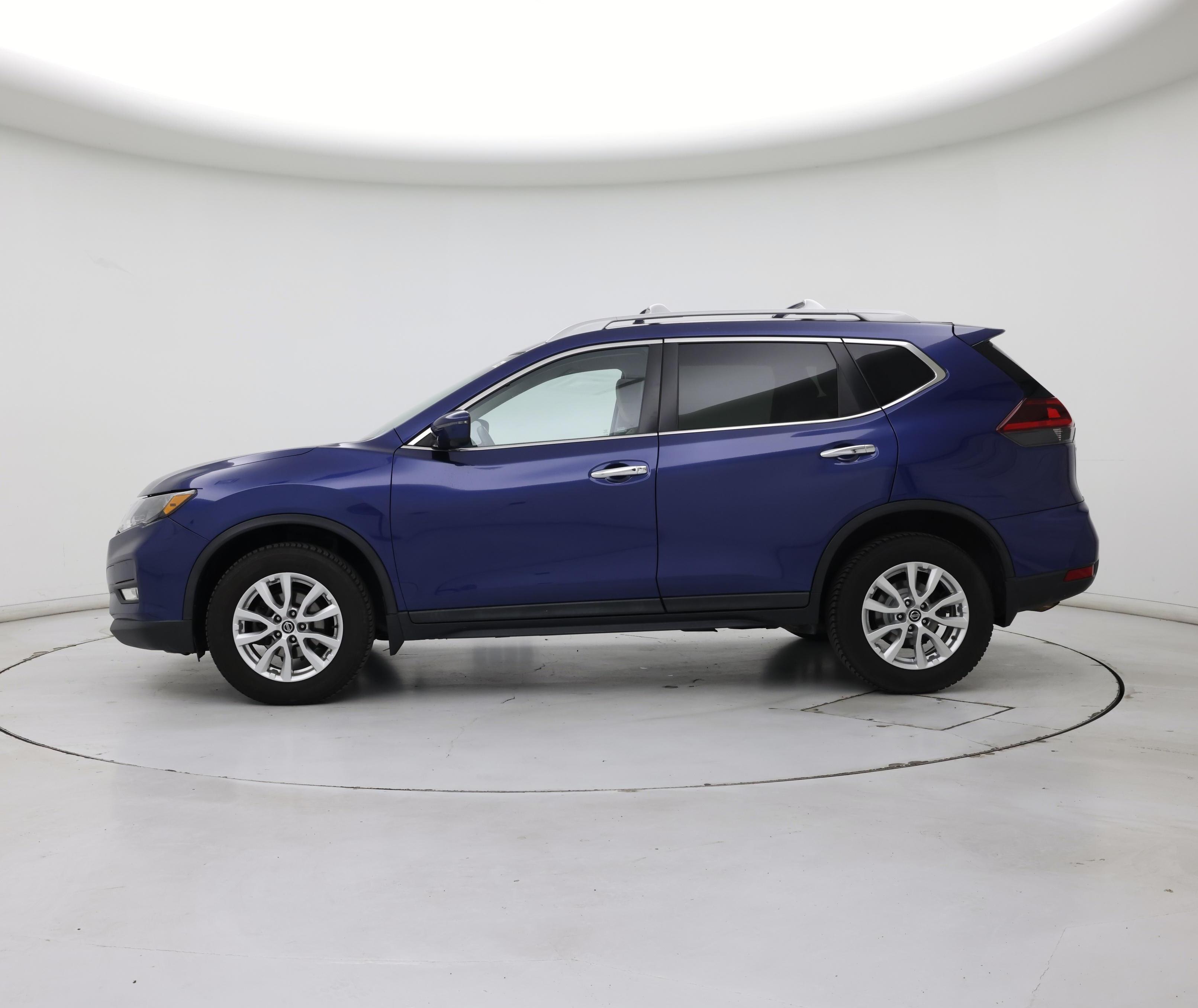 Thumbnail: 2018 Nissan Rogue - 3
