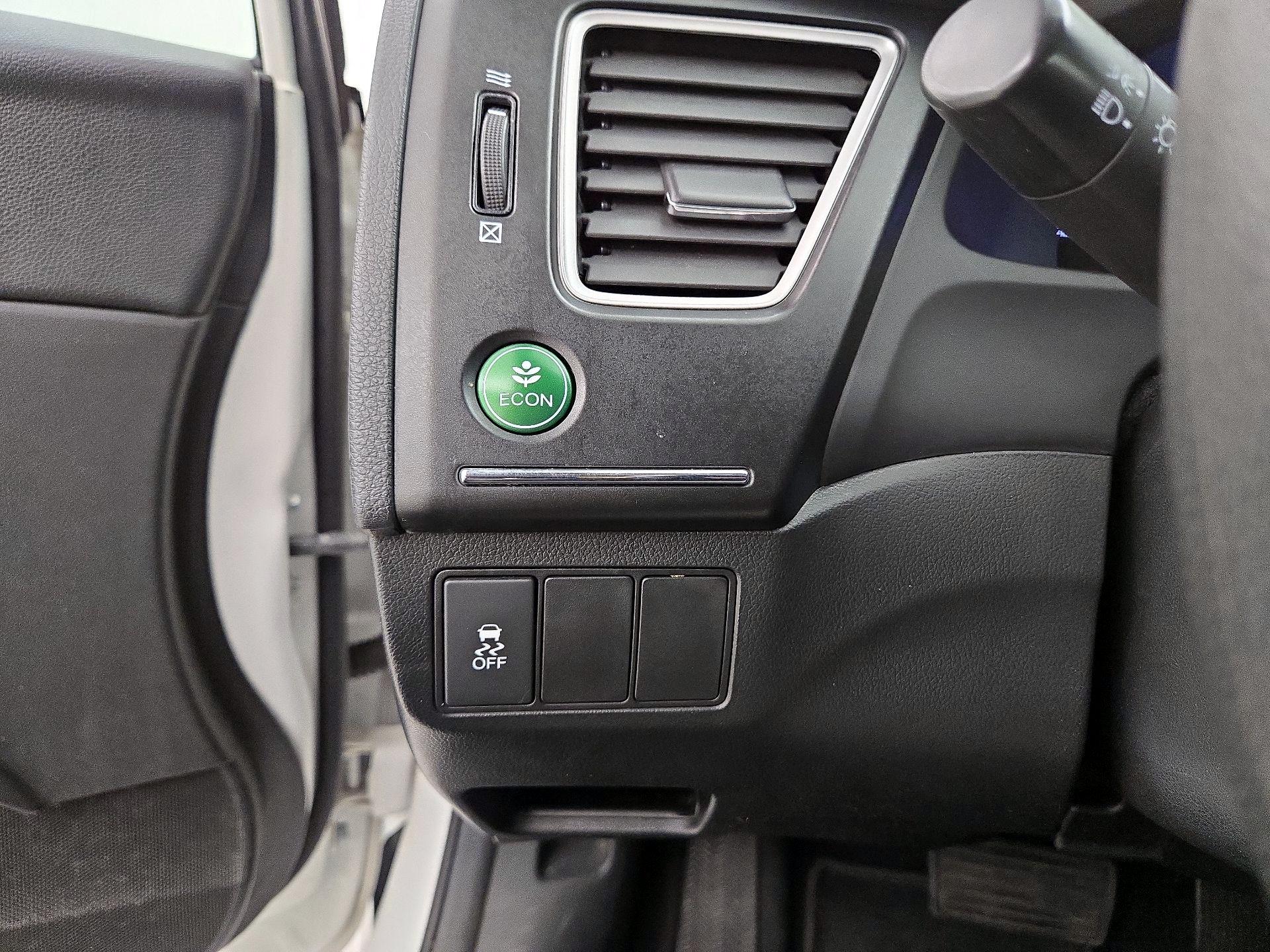 Thumbnail: 2015 Honda Civic - 13