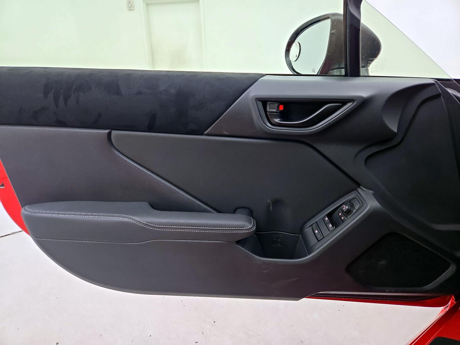 Thumbnail: 2023 Toyota GR86 - 12