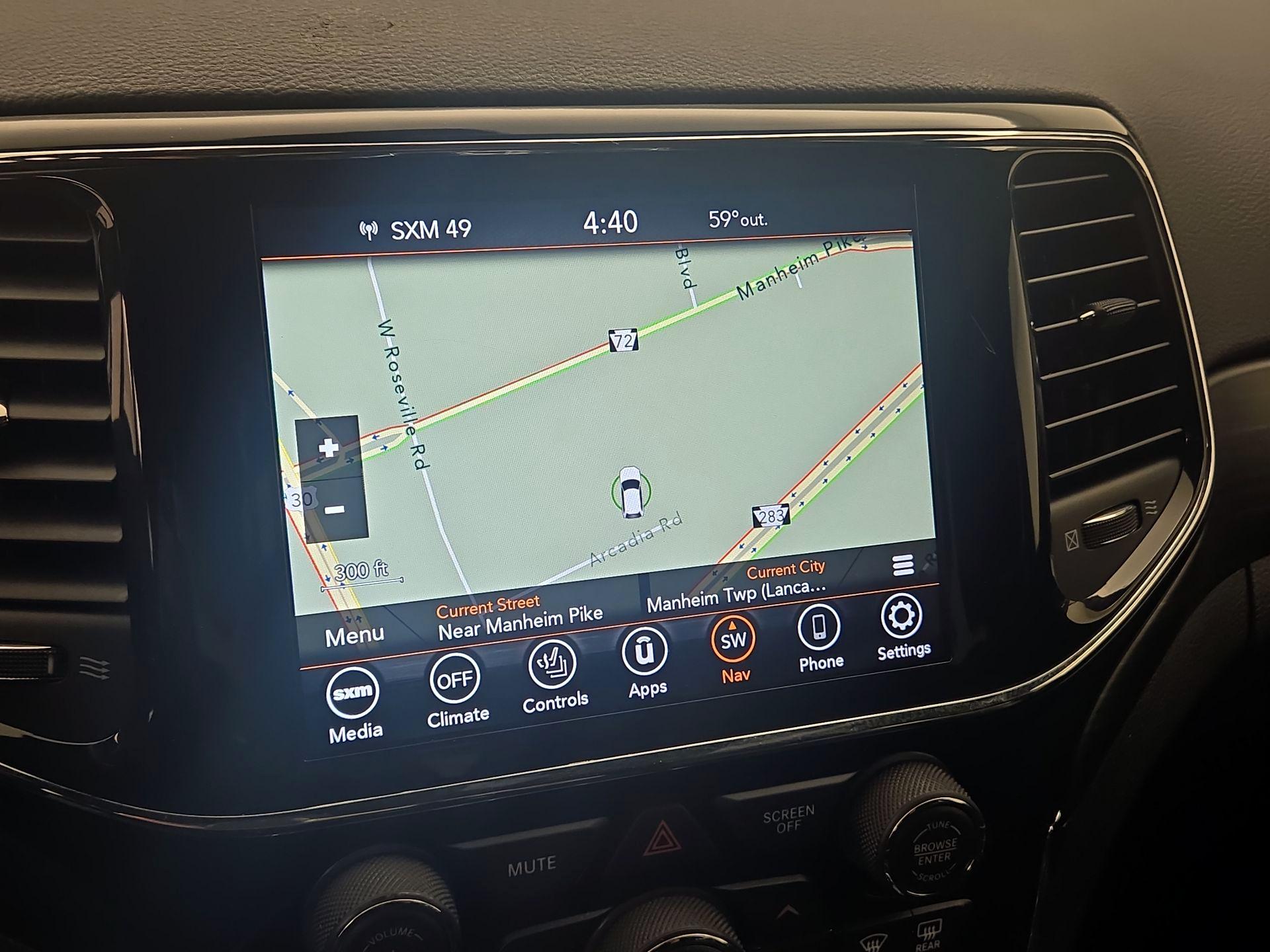 Thumbnail: 2021 Jeep Grand Cherokee - 14