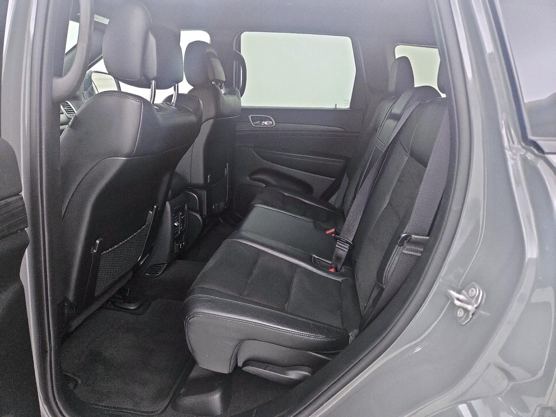 Thumbnail: 2021 Jeep Grand Cherokee - 19