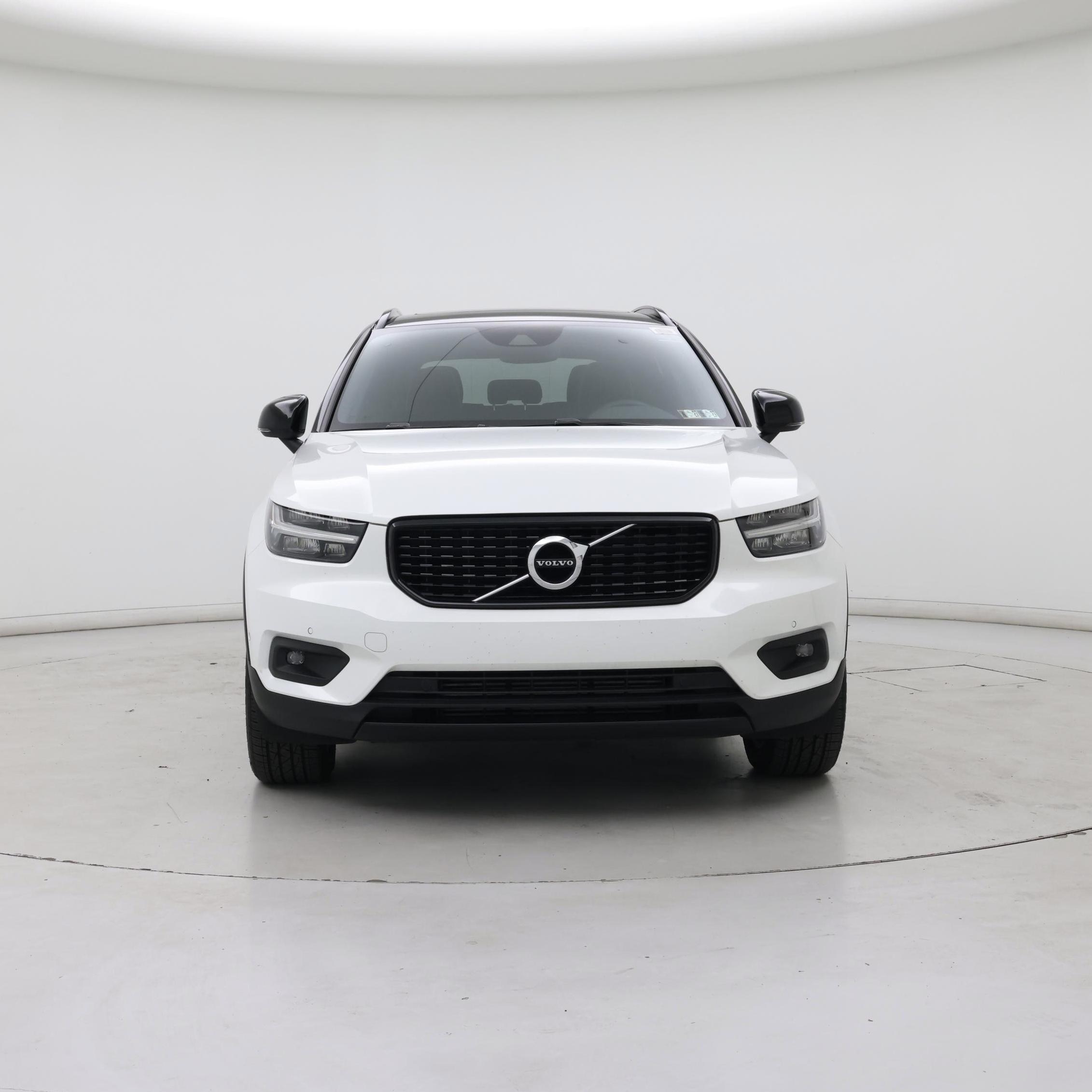 Thumbnail: 2019 Volvo XC40 - 5