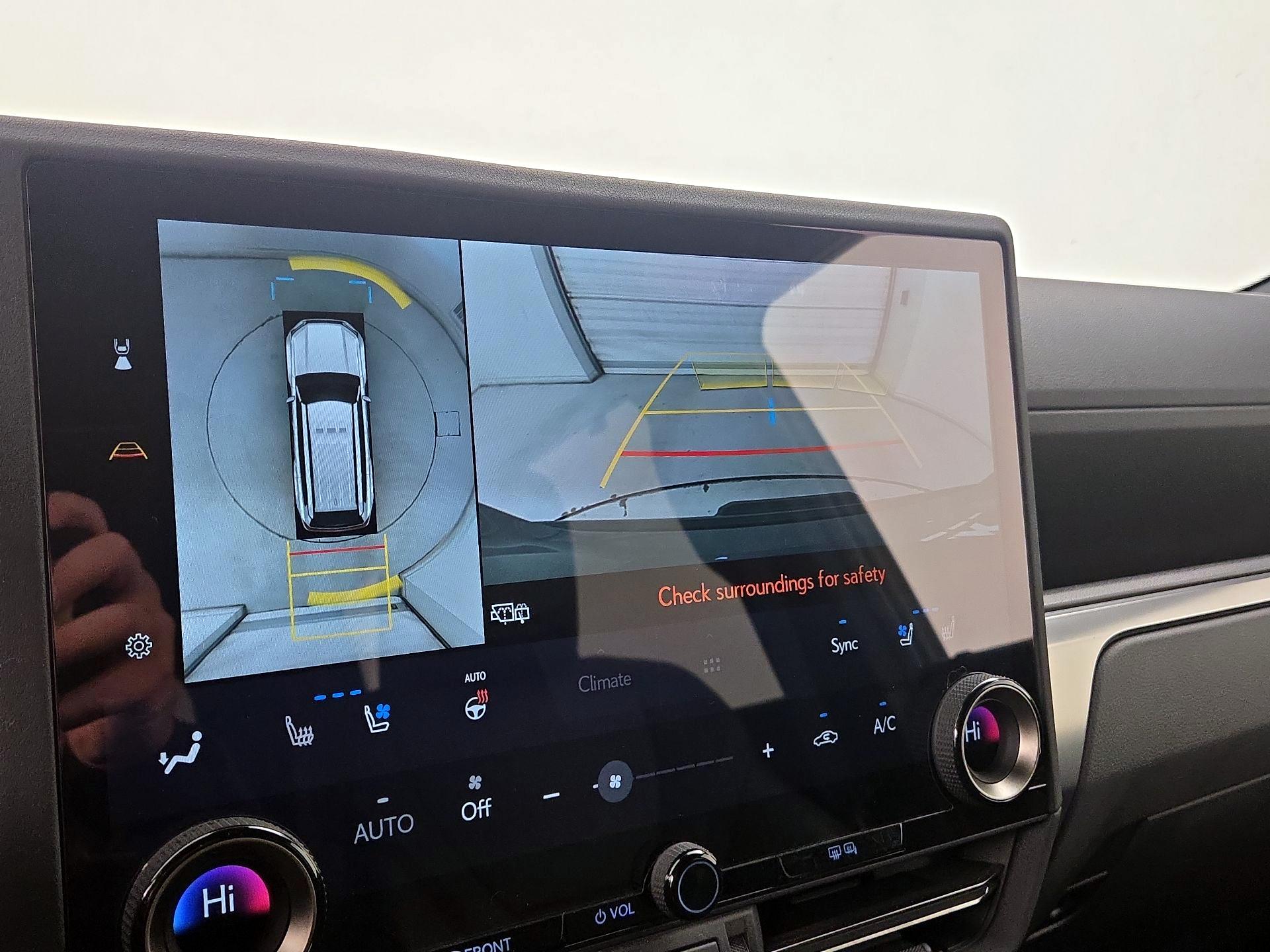 Thumbnail: 2025 Lexus GX - 14