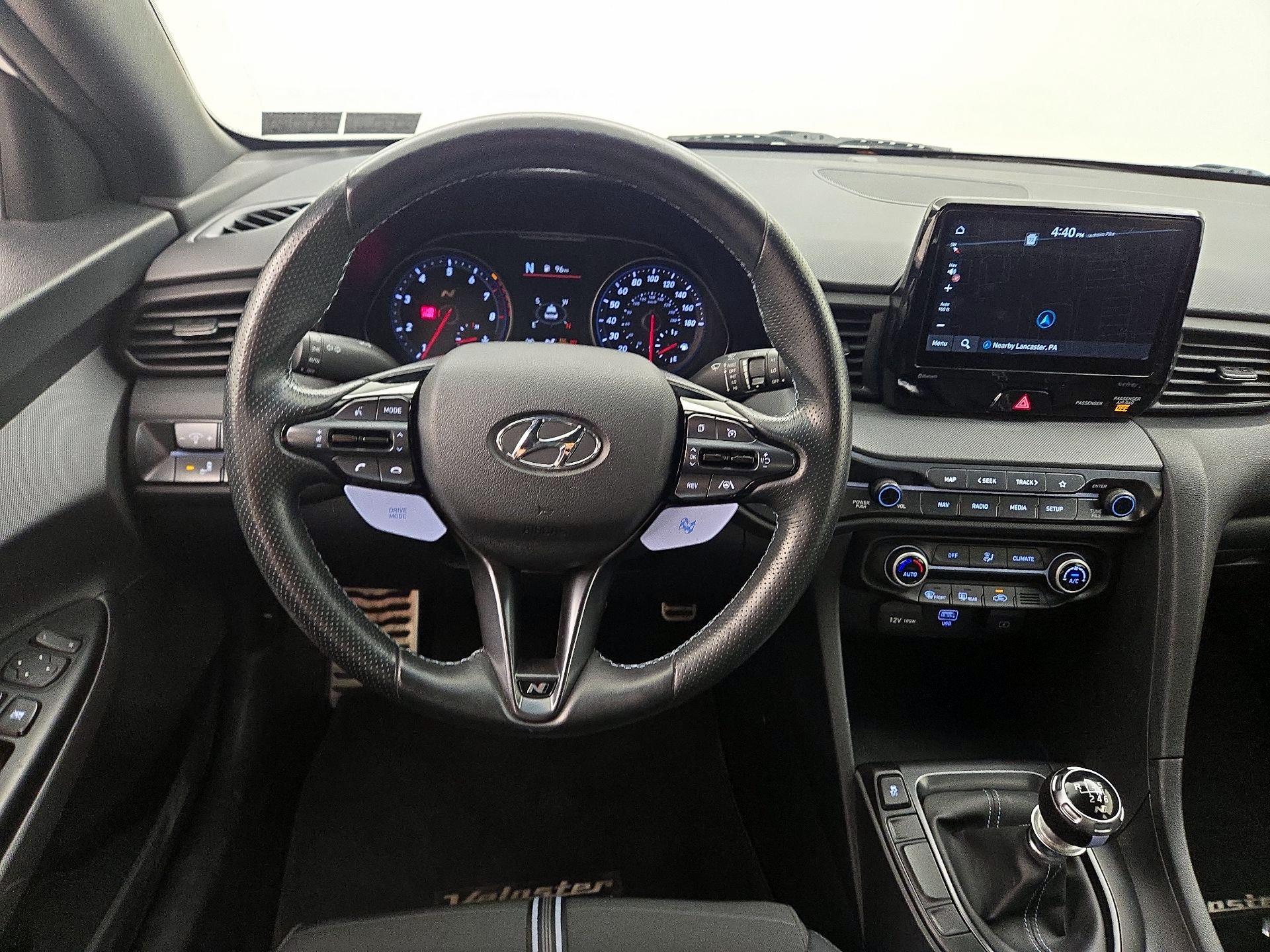 Thumbnail: 2022 Hyundai Veloster - 10
