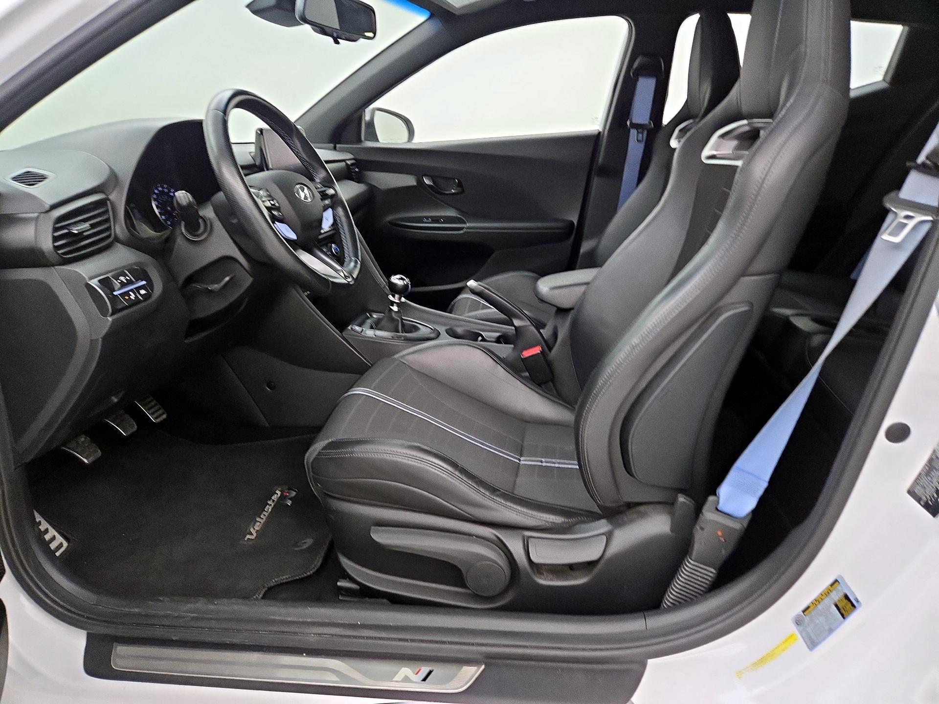 Thumbnail: 2022 Hyundai Veloster - 11