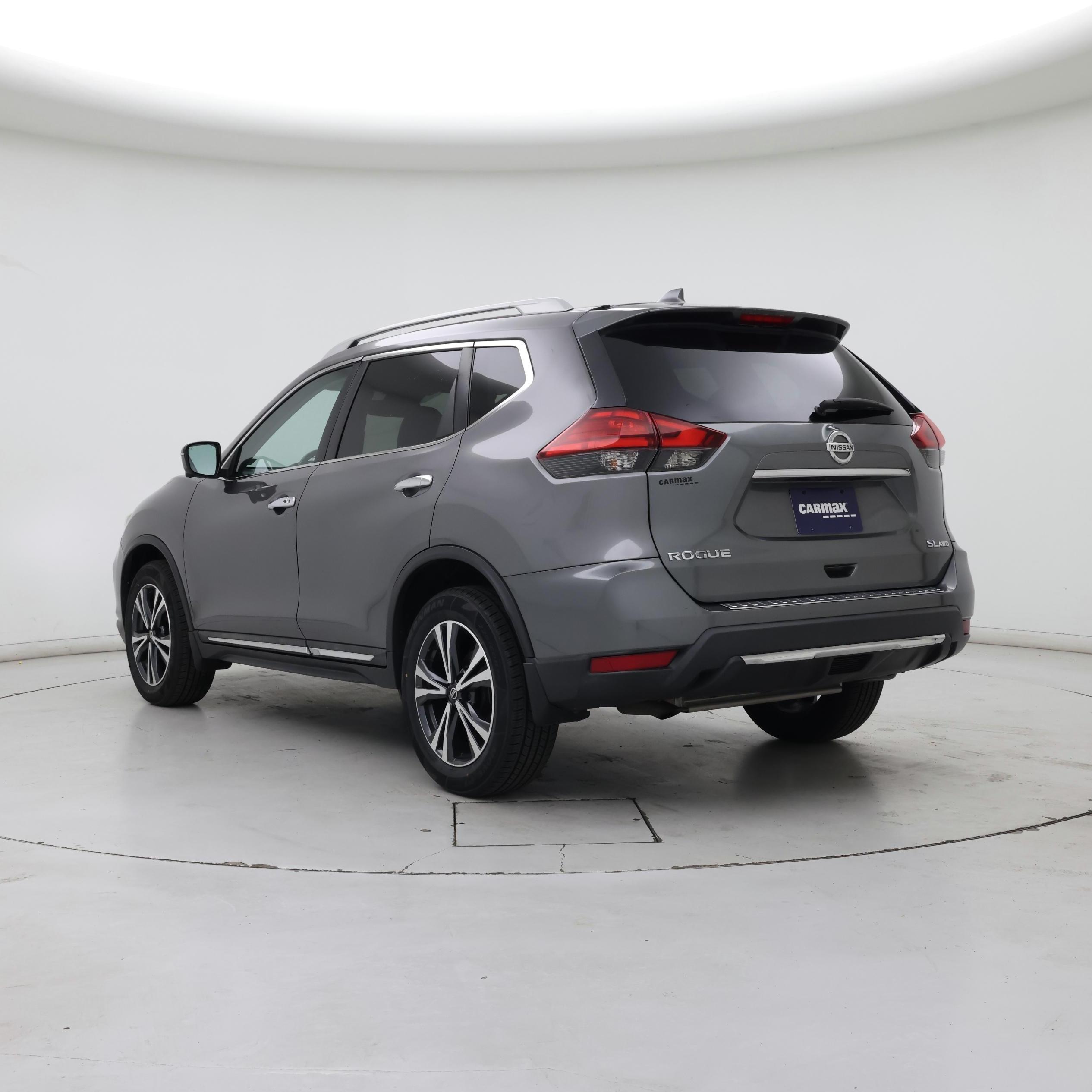 Thumbnail: 2017 Nissan Rogue - 2