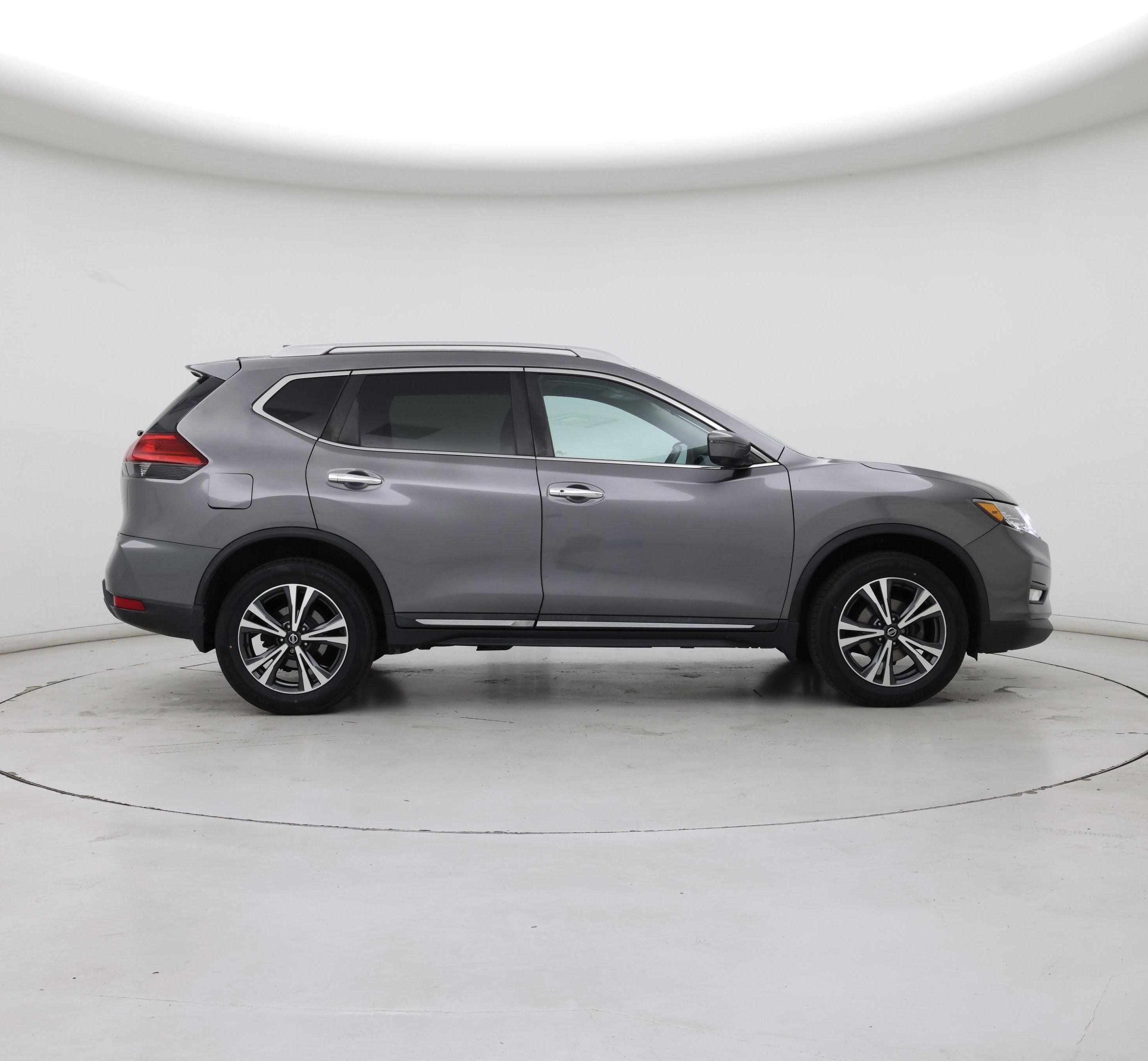 Thumbnail: 2017 Nissan Rogue - 7