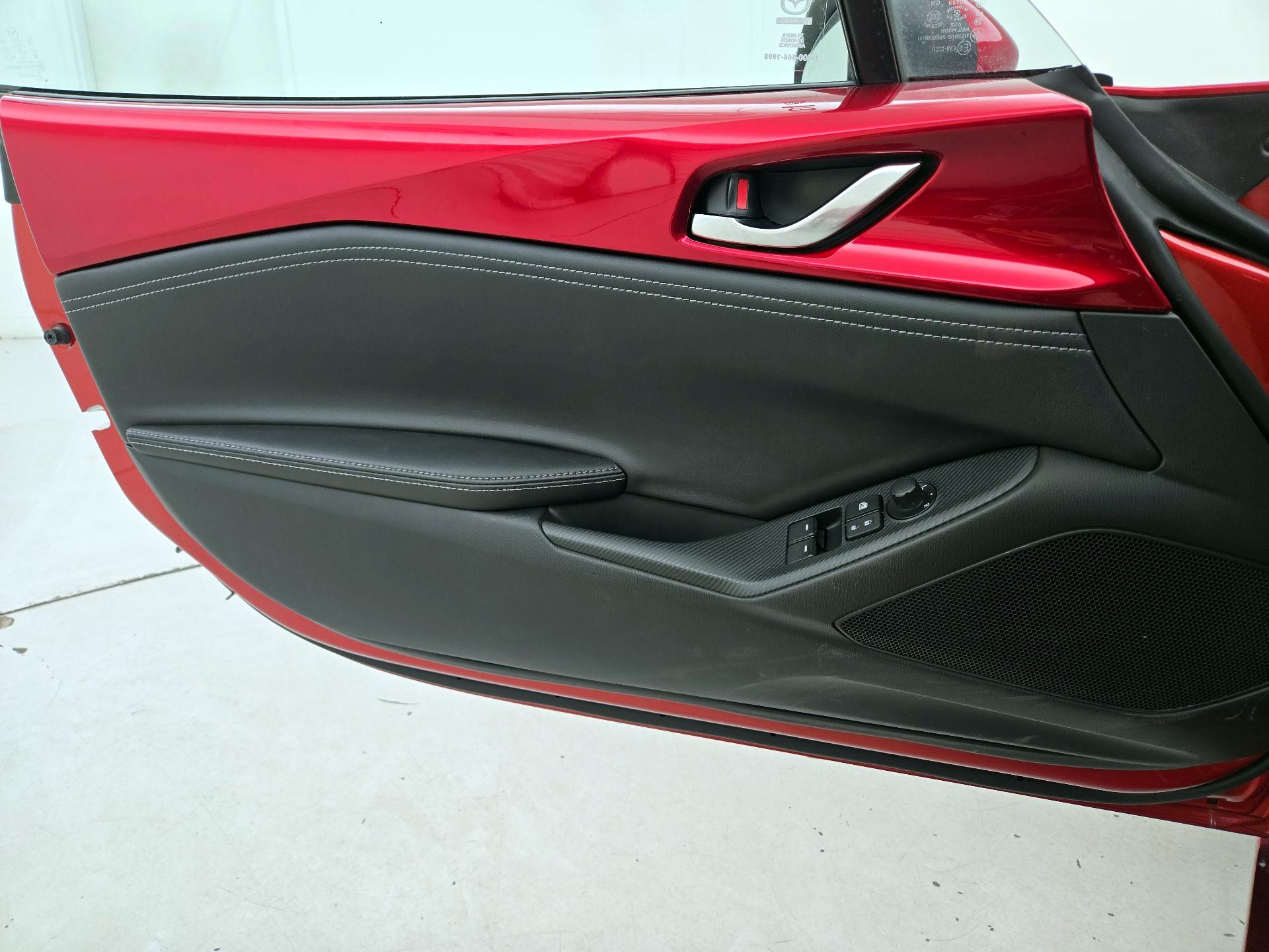 Thumbnail: 2023 Mazda MX-5 Miata - 12