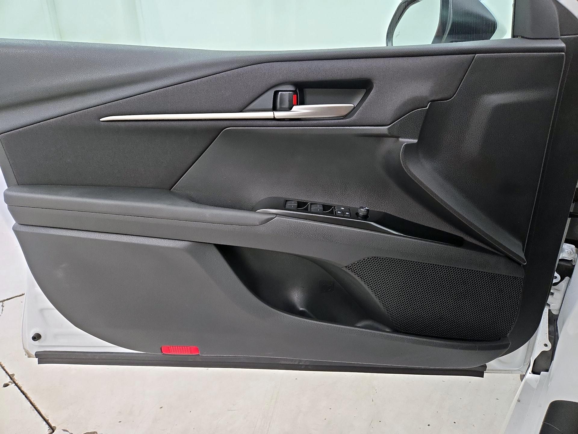 Thumbnail: 2025 Toyota Camry - 12