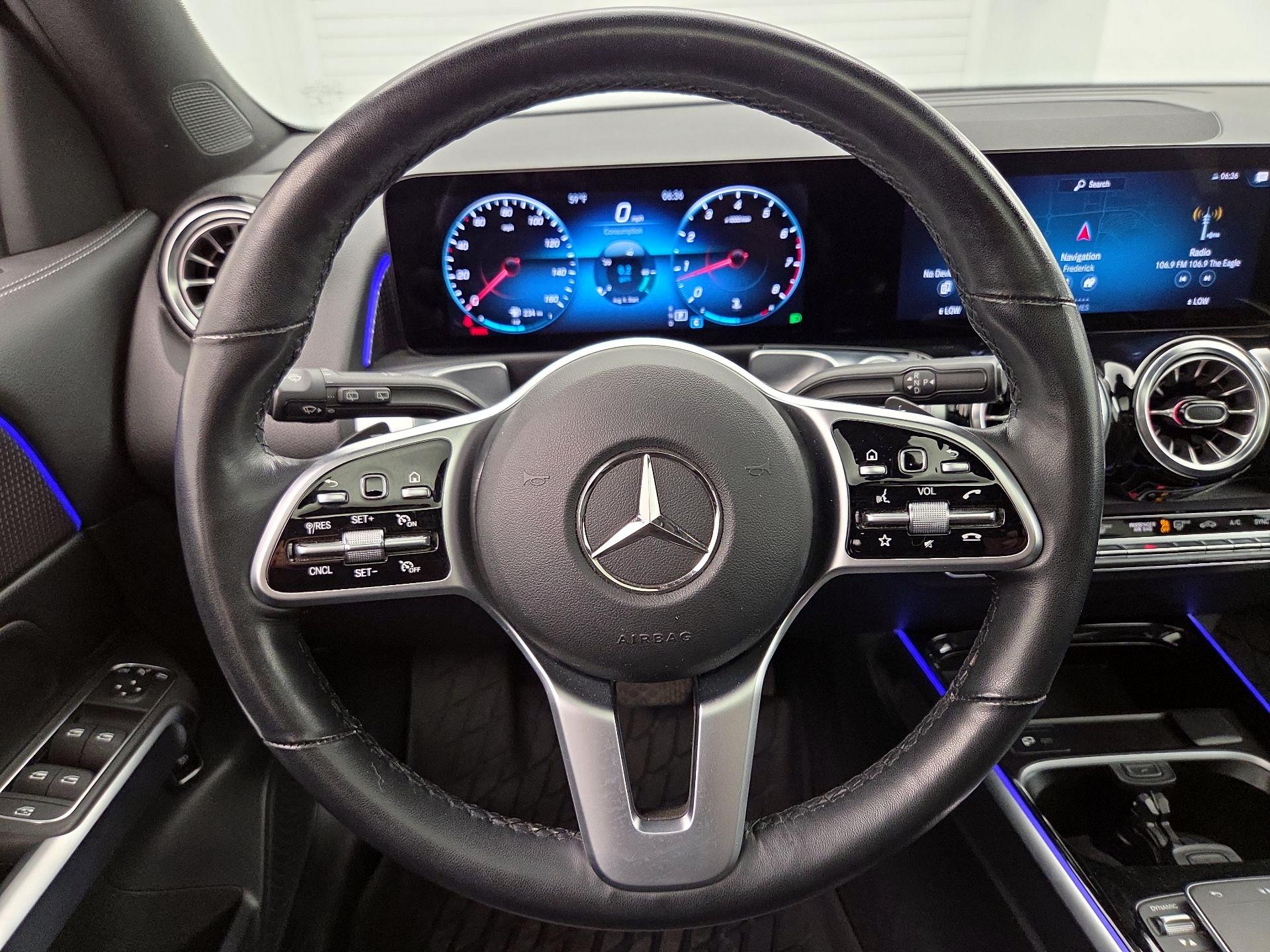 Thumbnail: 2022 Mercedes-Benz GLB - 10