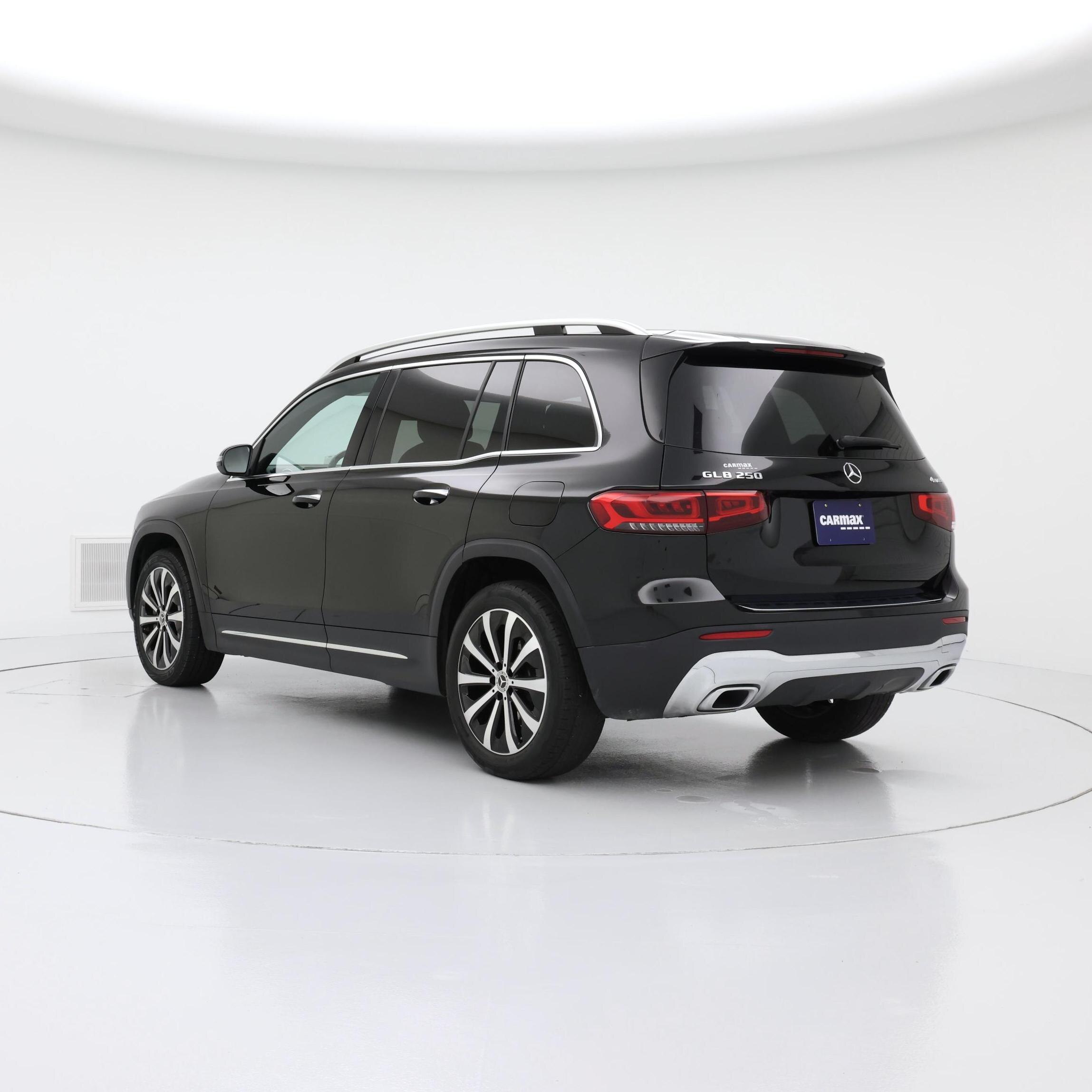 Thumbnail: 2022 Mercedes-Benz GLB - 2