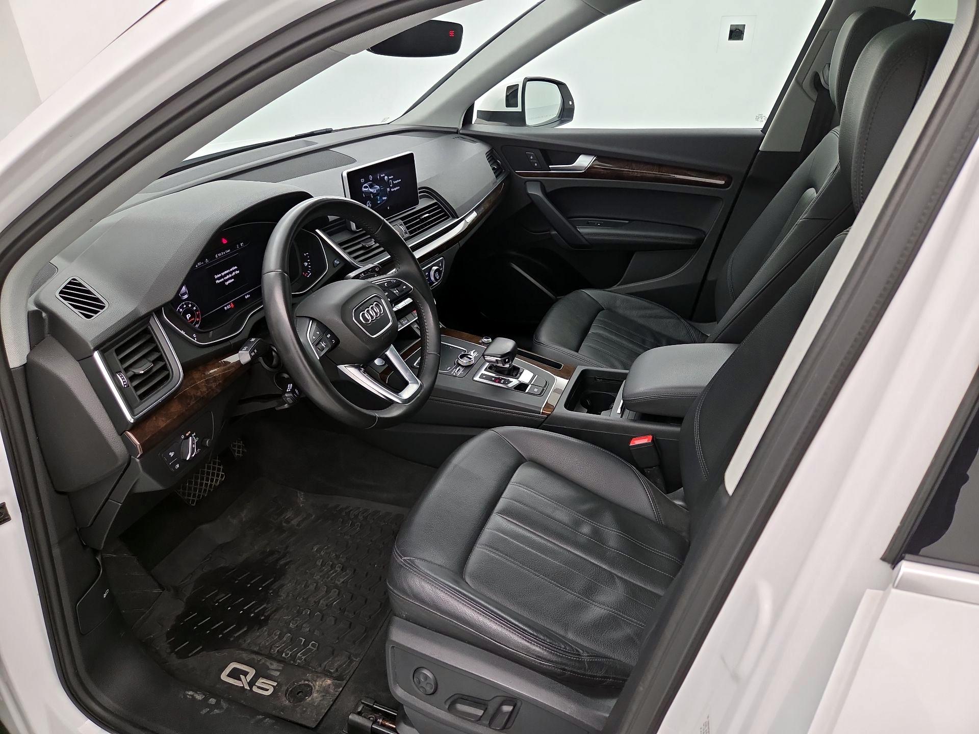 Thumbnail: 2020 Audi Q5 - 11