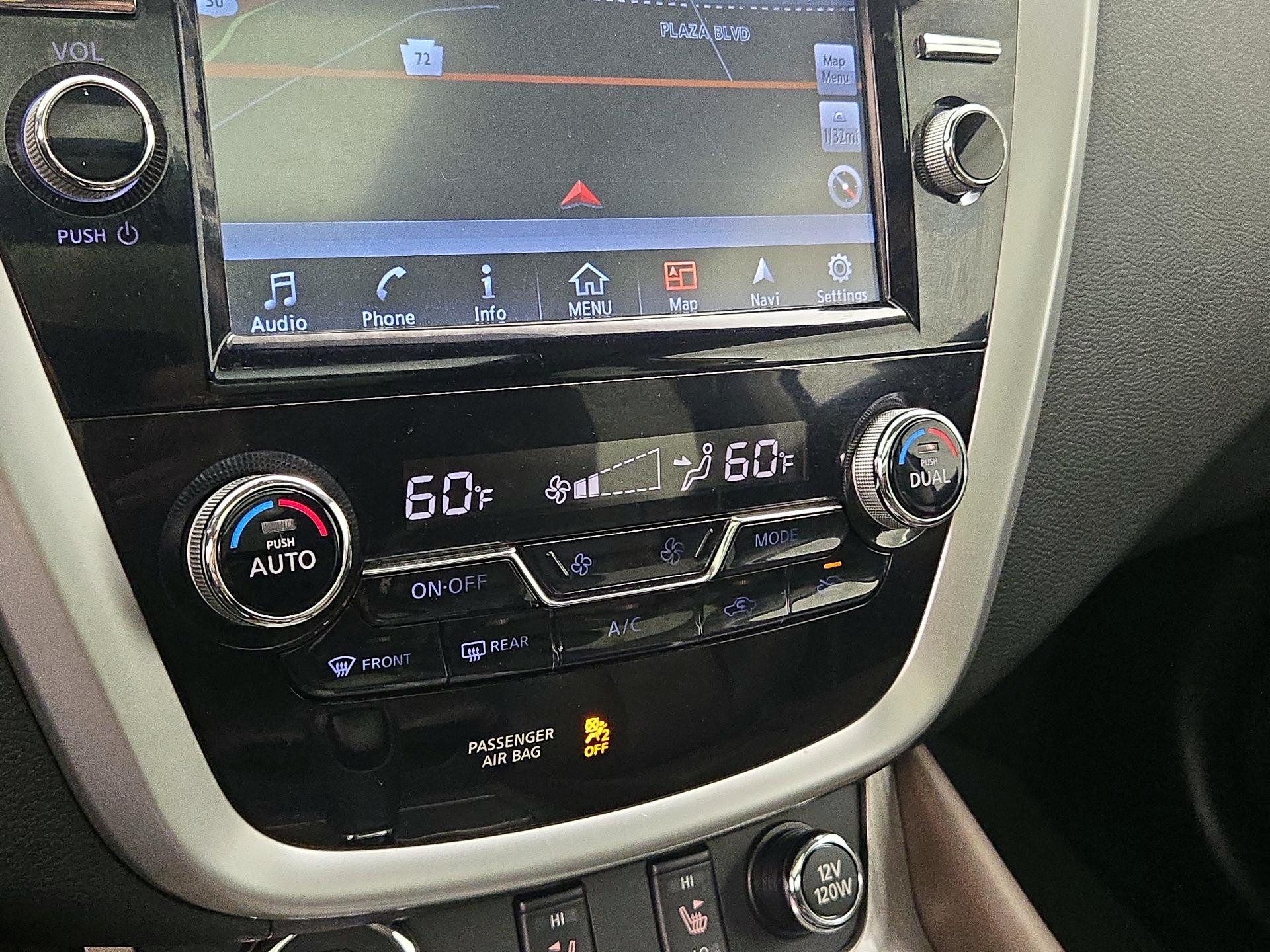 Thumbnail: 2015 Nissan Murano - 17