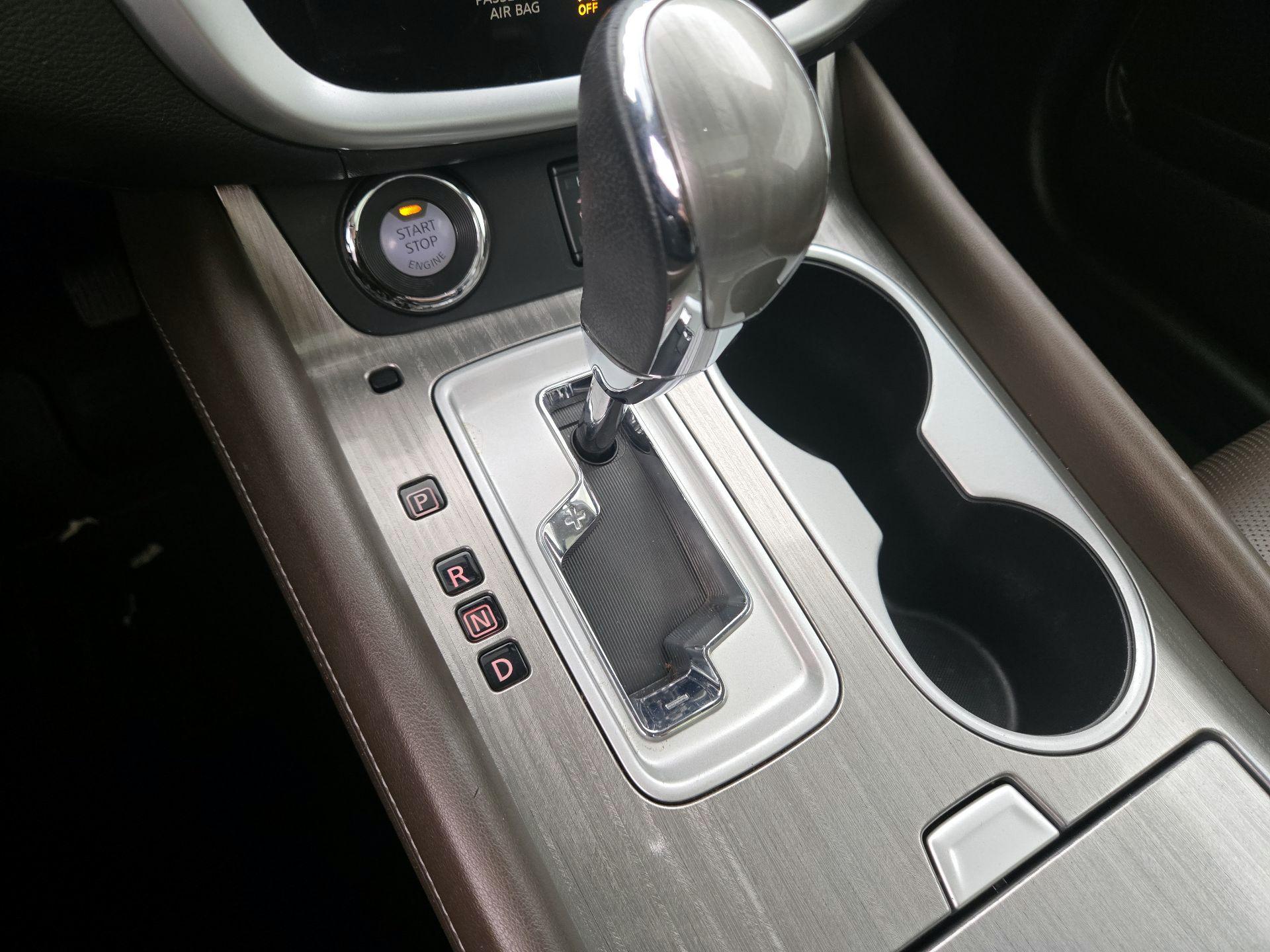 Thumbnail: 2015 Nissan Murano - 18