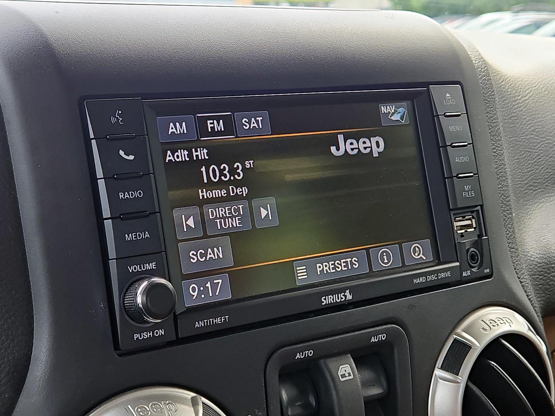 Thumbnail: 2018 Jeep Wrangler - 13