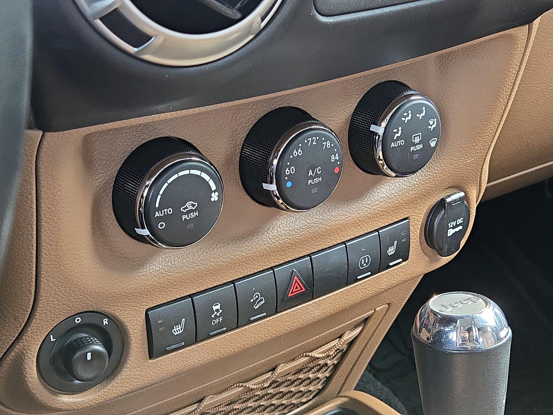 Thumbnail: 2018 Jeep Wrangler - 14
