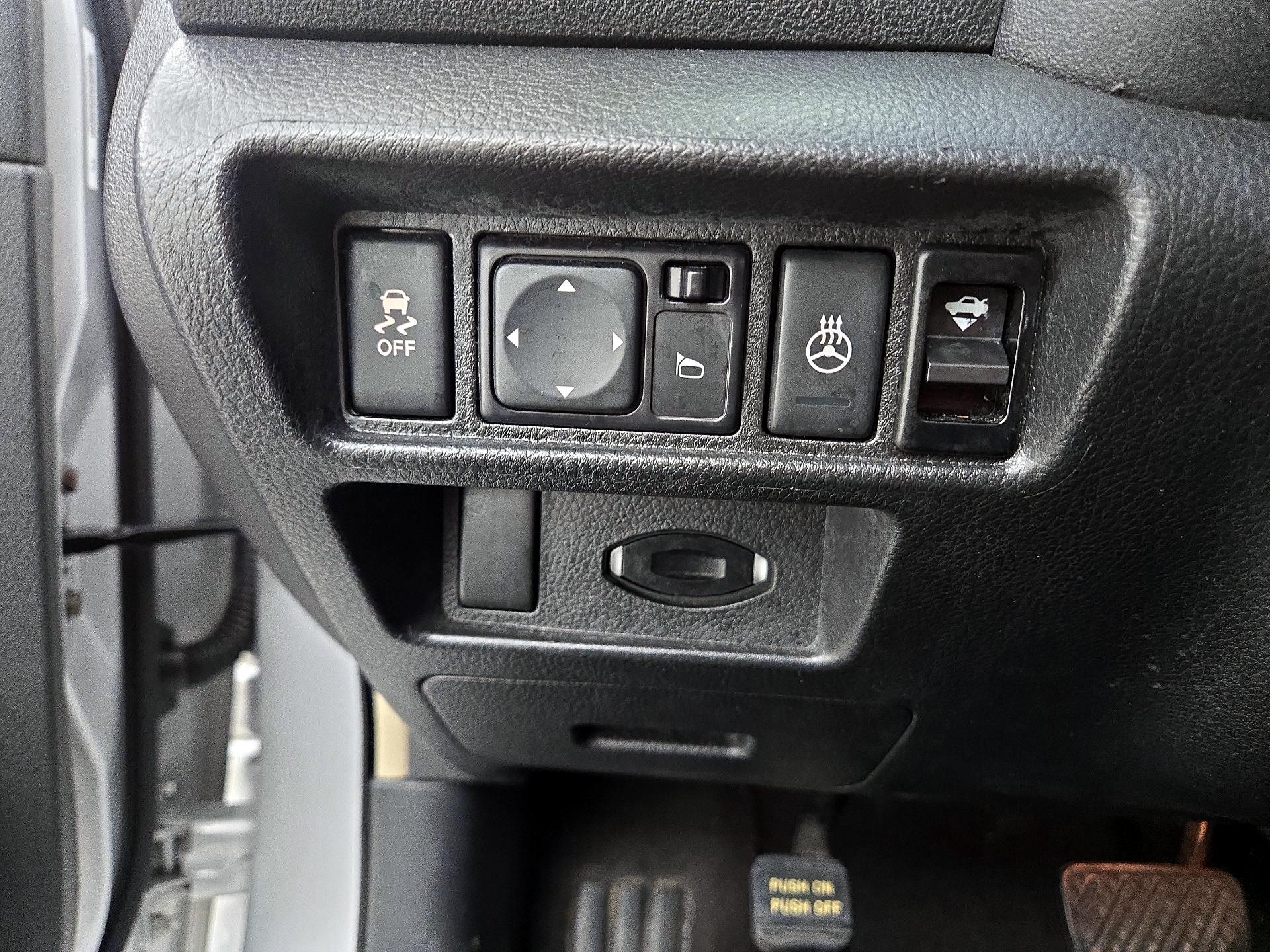 Thumbnail: 2014 Nissan Maxima - 13