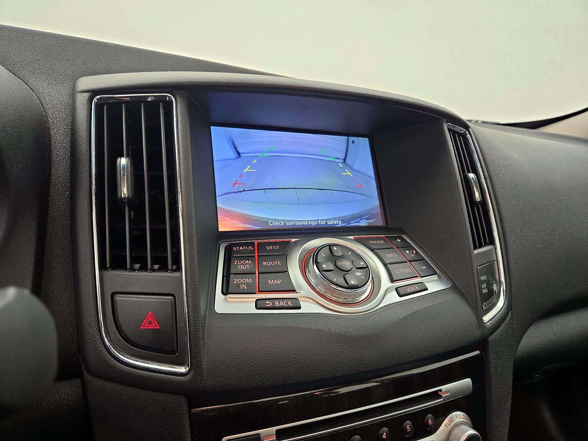Thumbnail: 2014 Nissan Maxima - 14