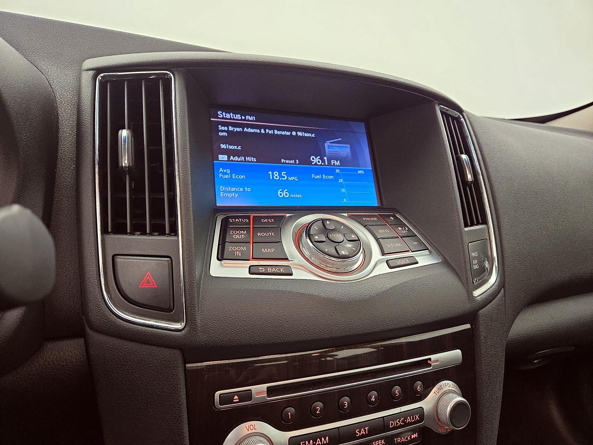 Thumbnail: 2014 Nissan Maxima - 15