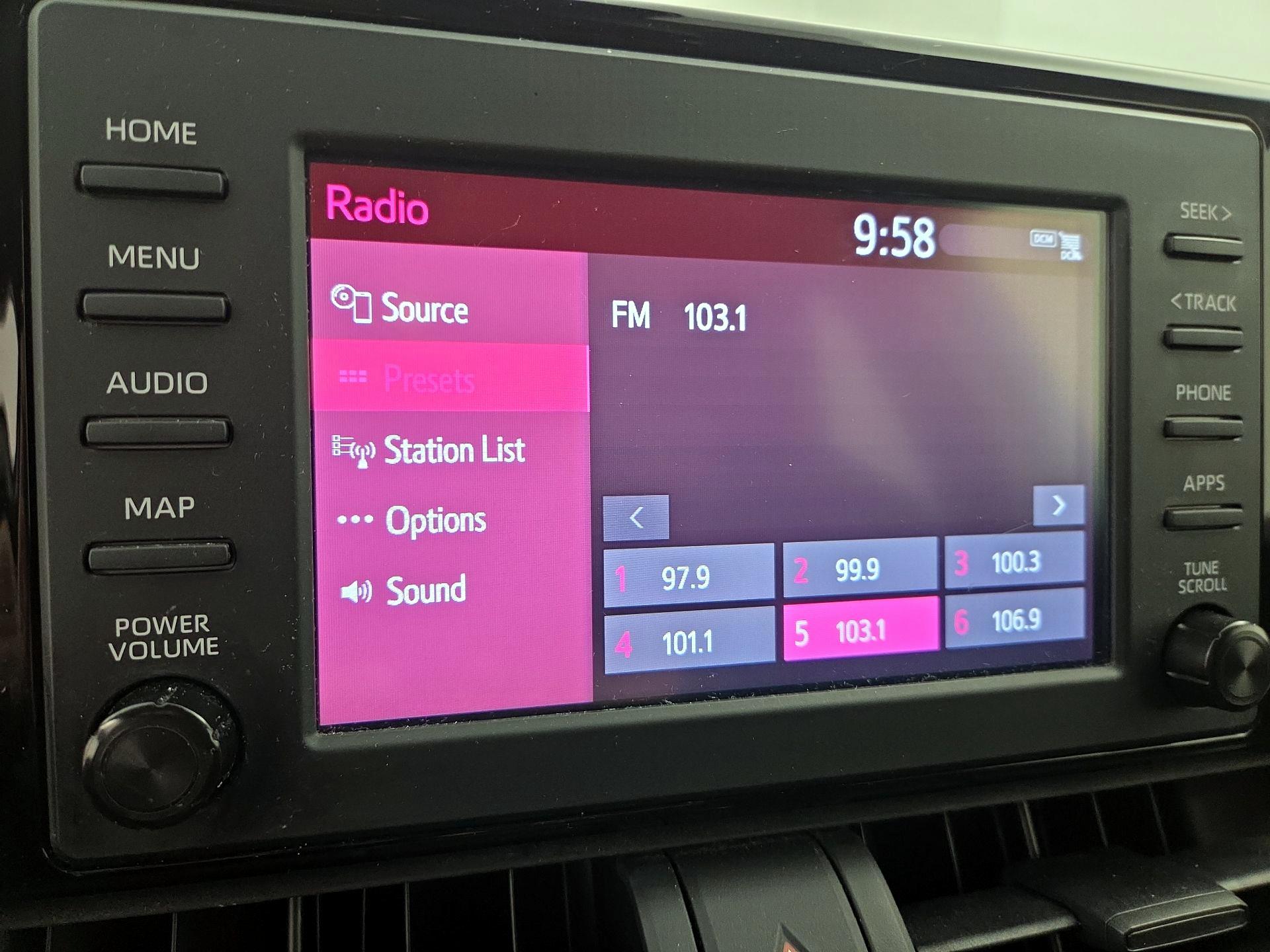 Thumbnail: 2019 Toyota RAV4 - 16