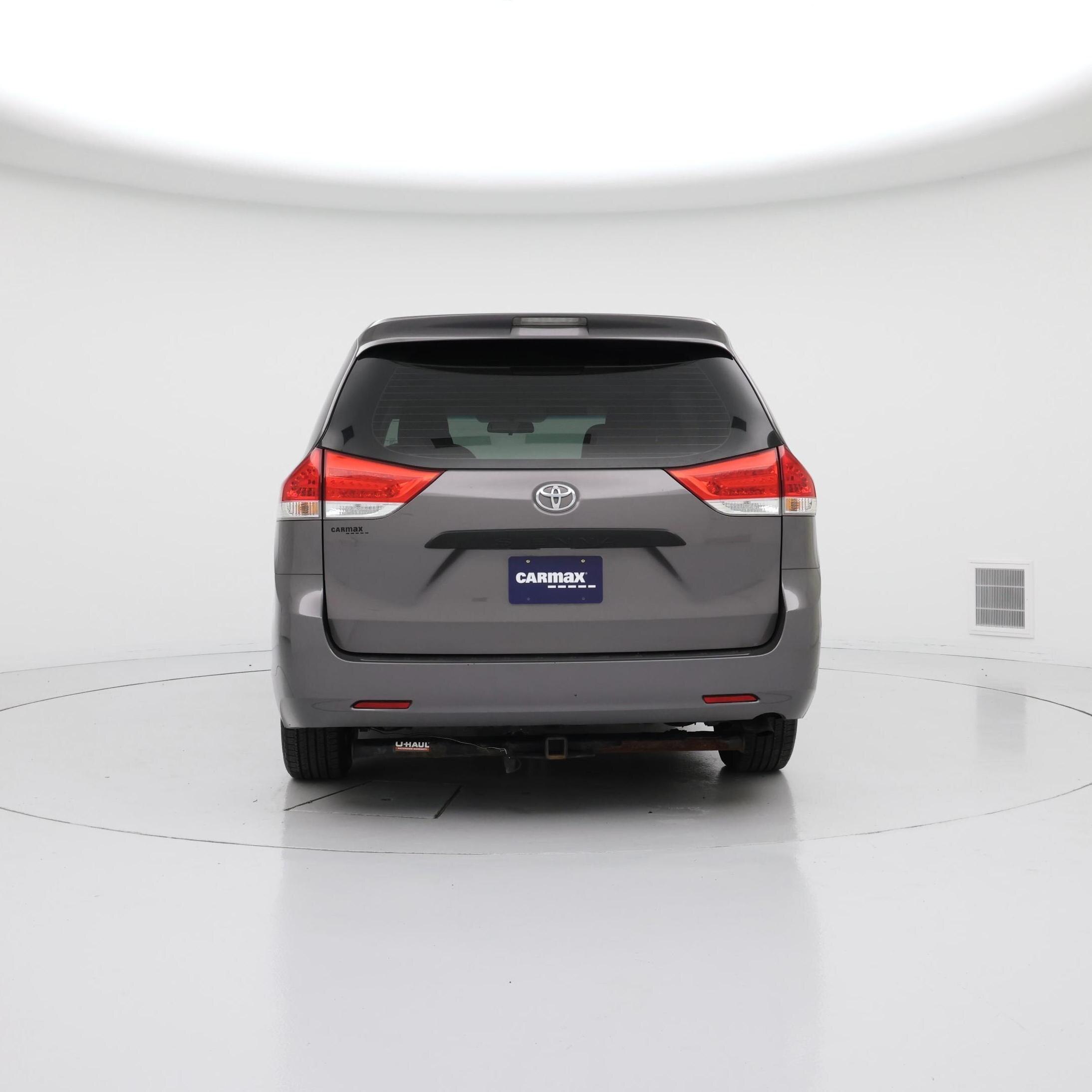 Thumbnail: 2014 Toyota Sienna - 6