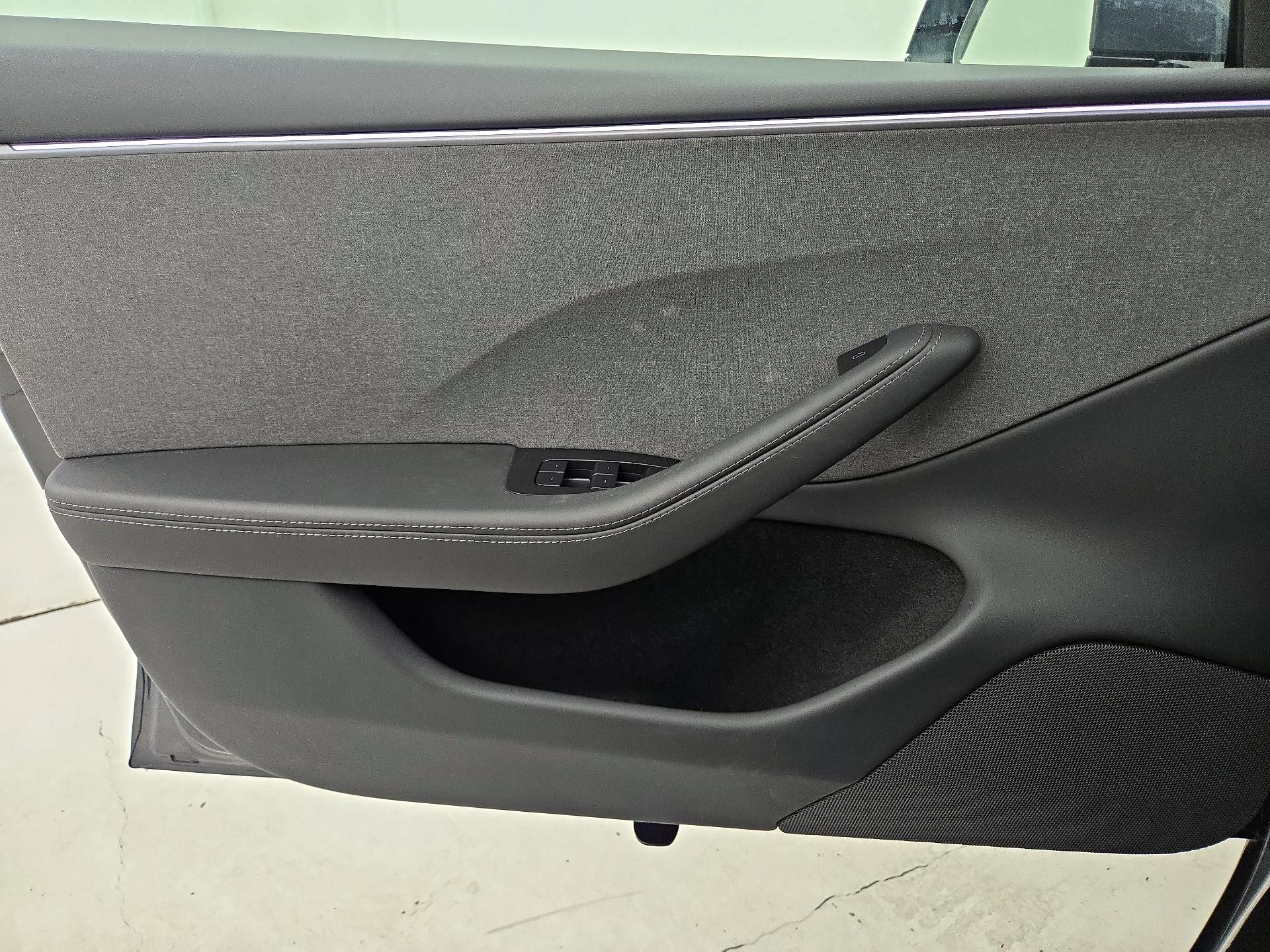Thumbnail: 2026 Tesla Model 3 - 12