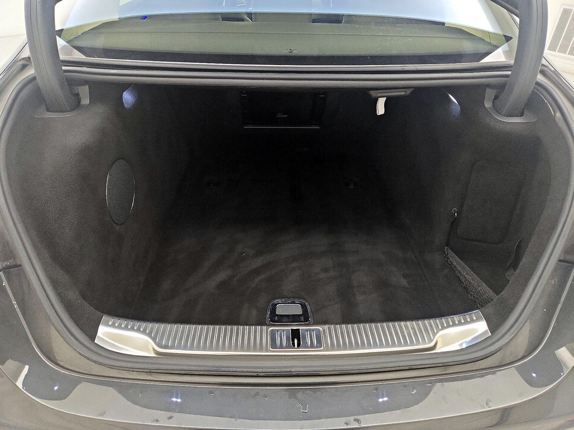 Thumbnail: 2021 Mercedes-Benz S-Class - 19