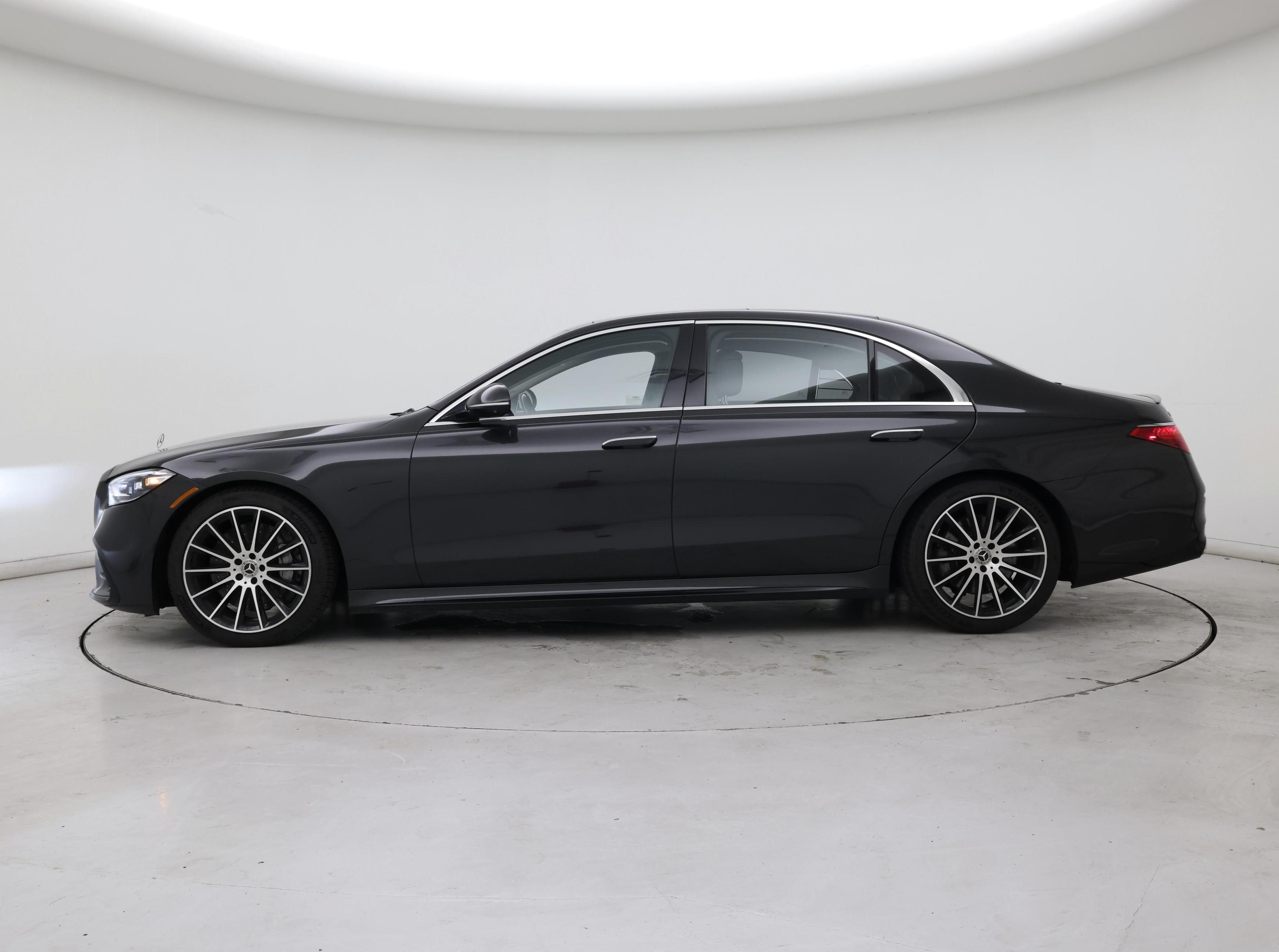 Thumbnail: 2021 Mercedes-Benz S-Class - 3