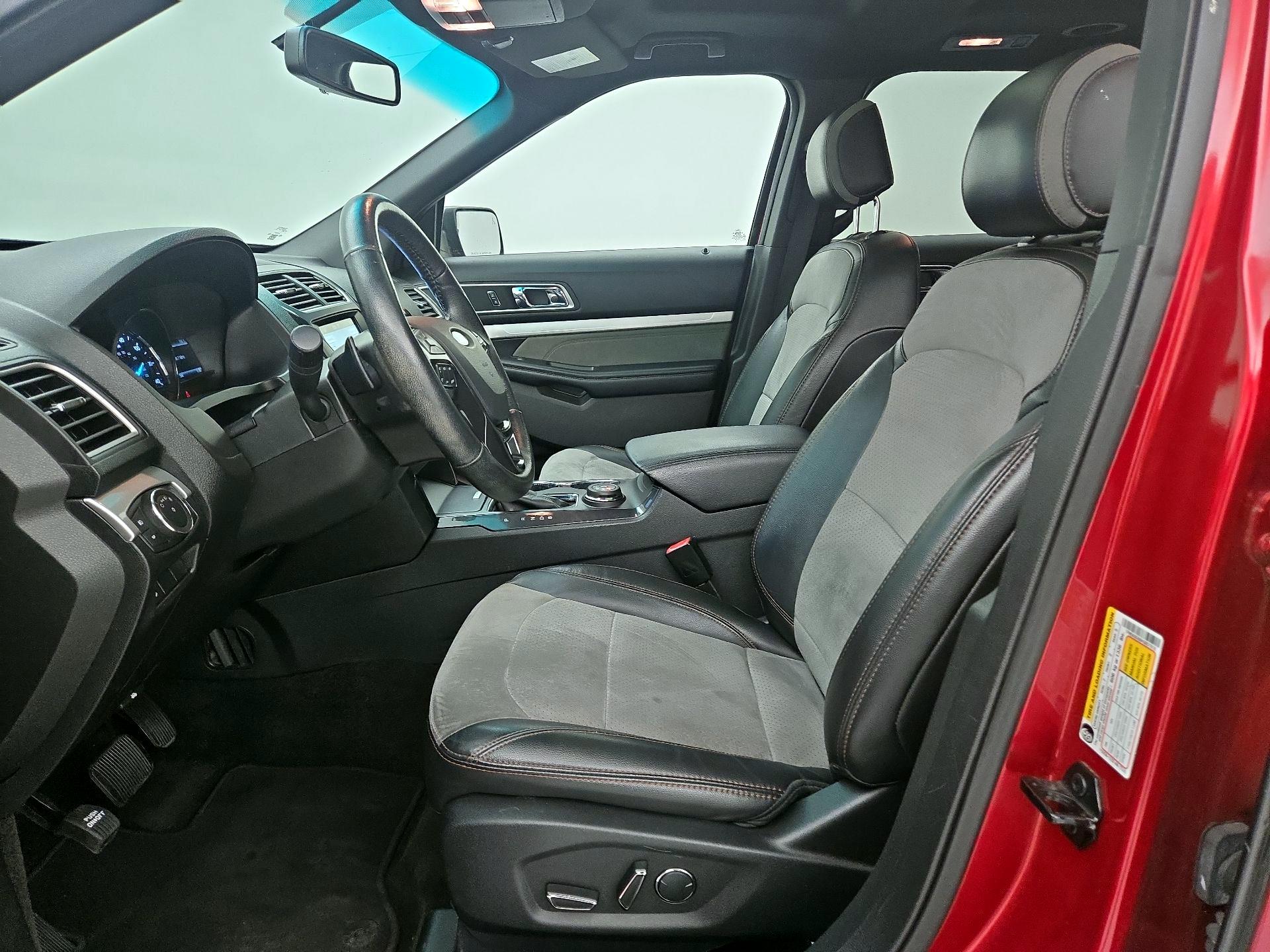 Thumbnail: 2017 Ford Explorer - 11