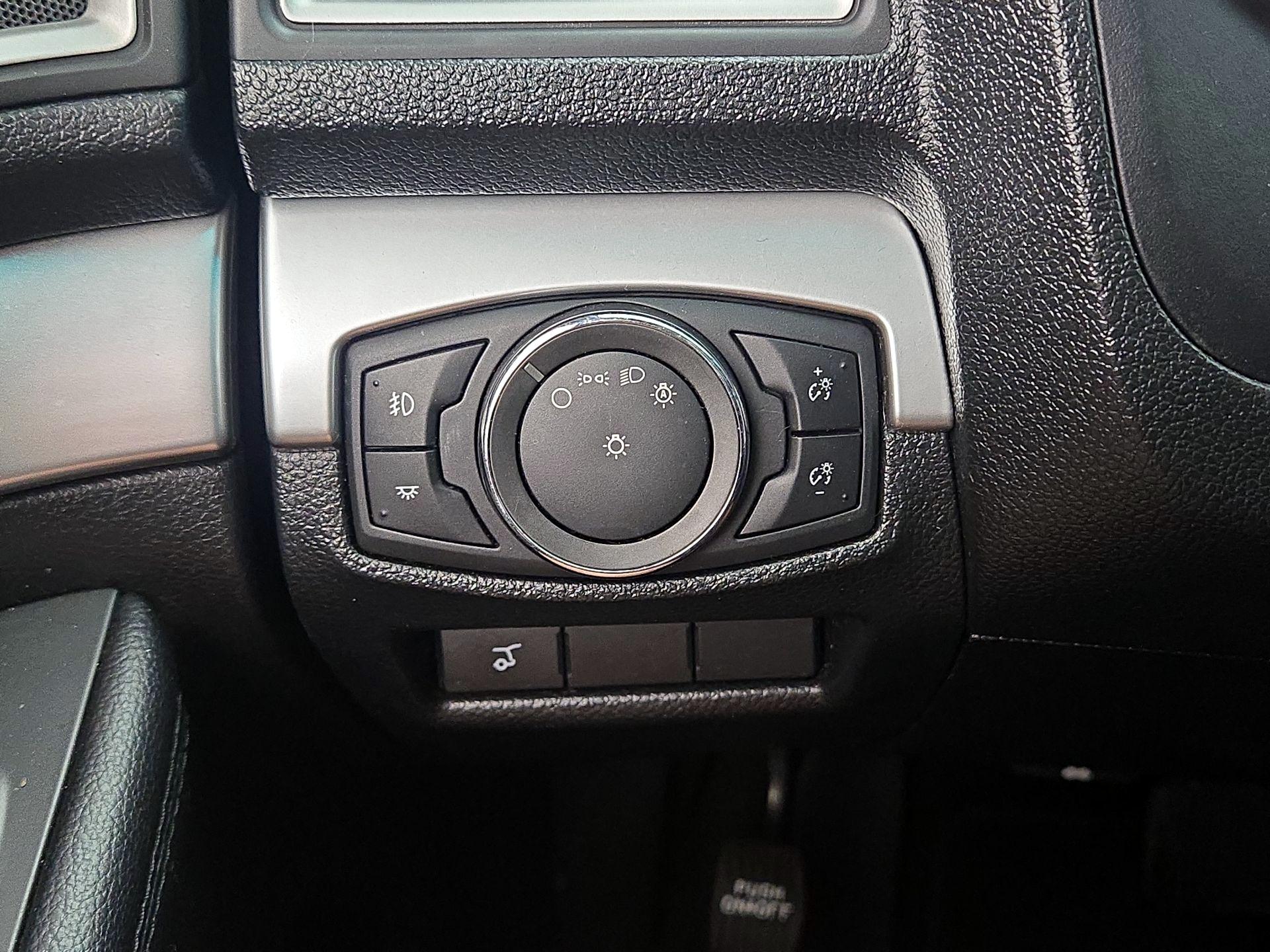Thumbnail: 2017 Ford Explorer - 13