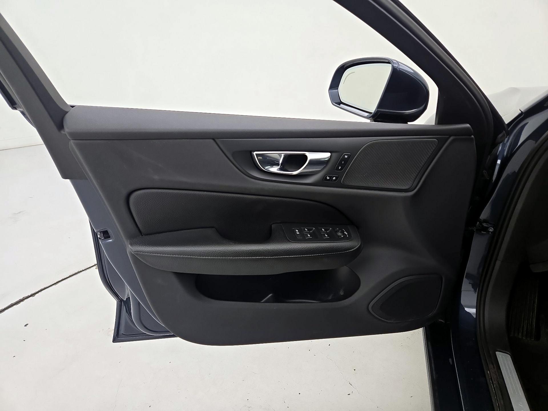 Thumbnail: 2021 Volvo S60 - 12