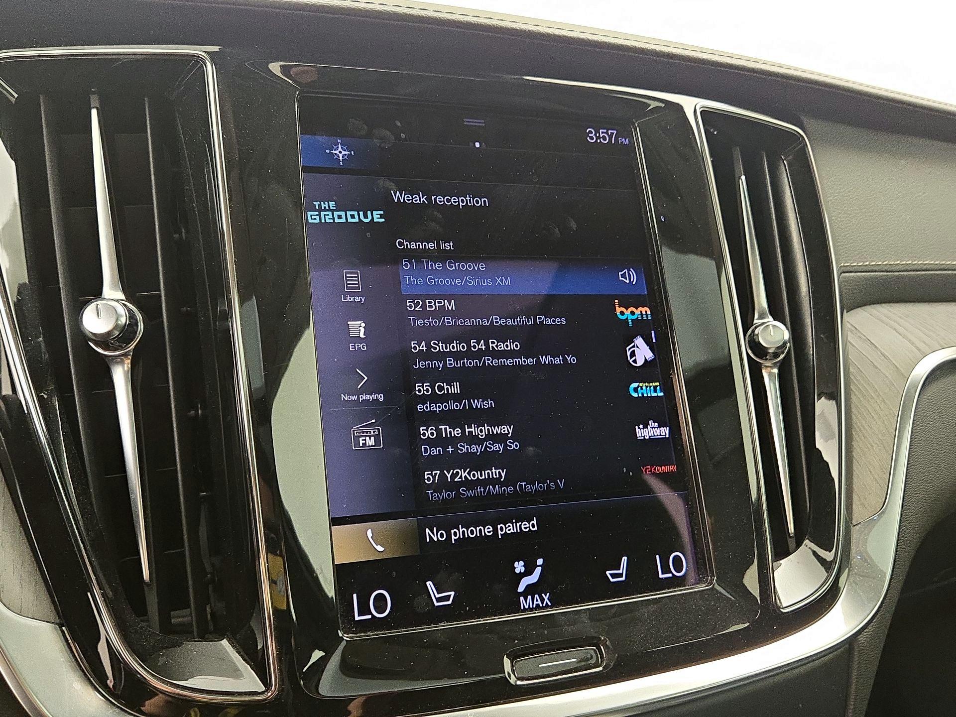Thumbnail: 2021 Volvo S60 - 16