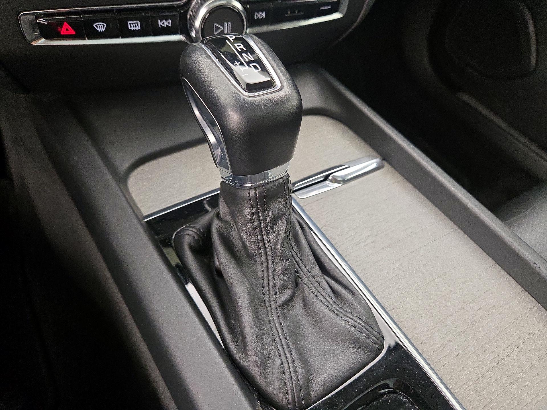 Thumbnail: 2021 Volvo S60 - 18