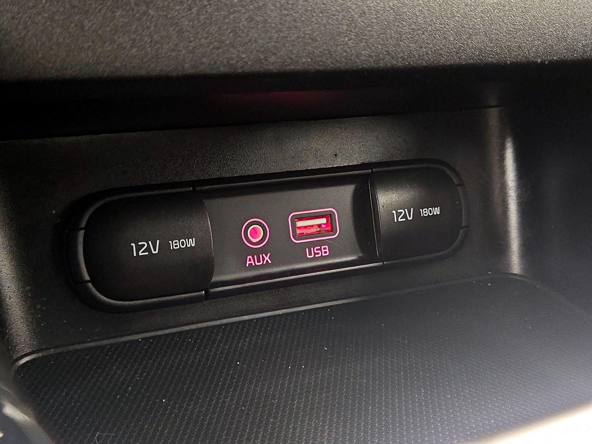 Thumbnail: 2021 Kia Forte - 18
