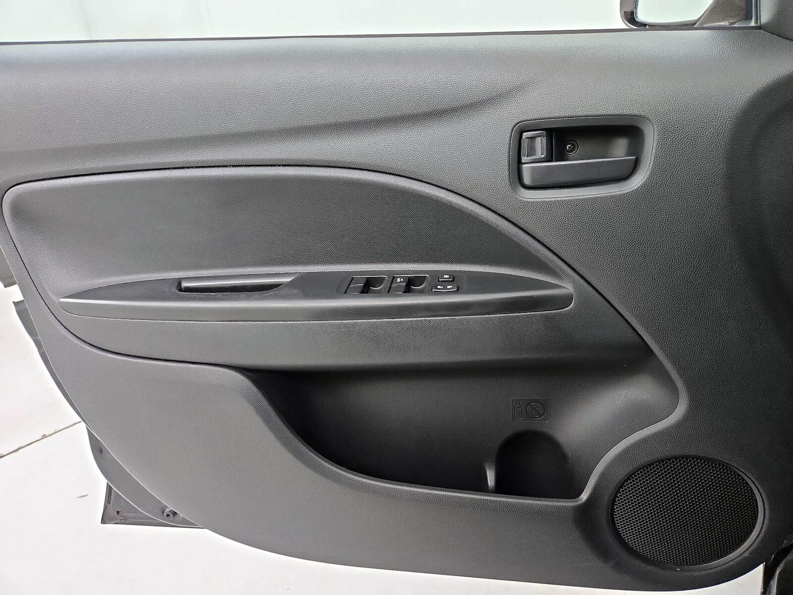 2022 Mitsubishi Mirage G4 ES - Photo 13