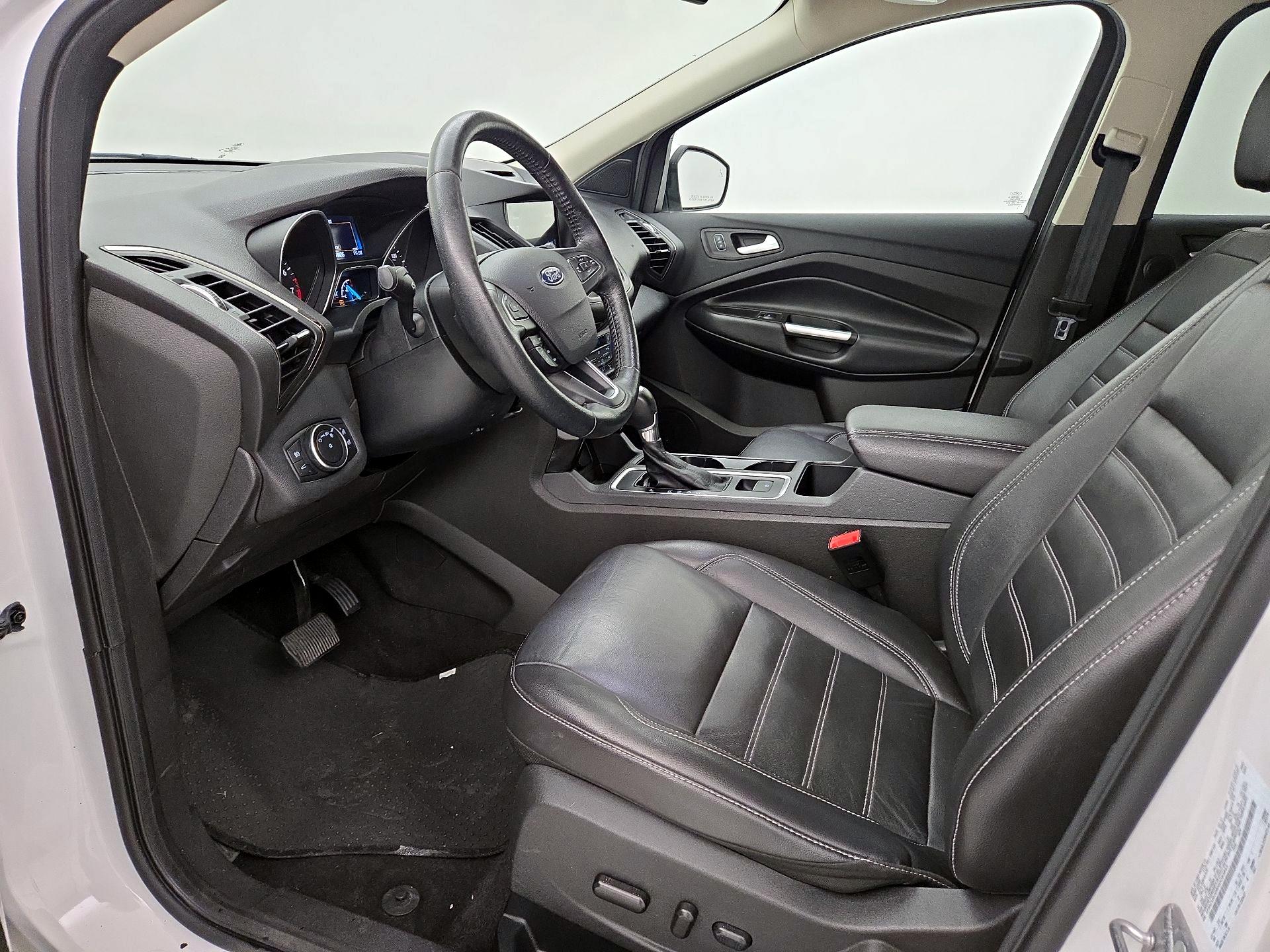 Thumbnail: 2017 Ford Escape - 11