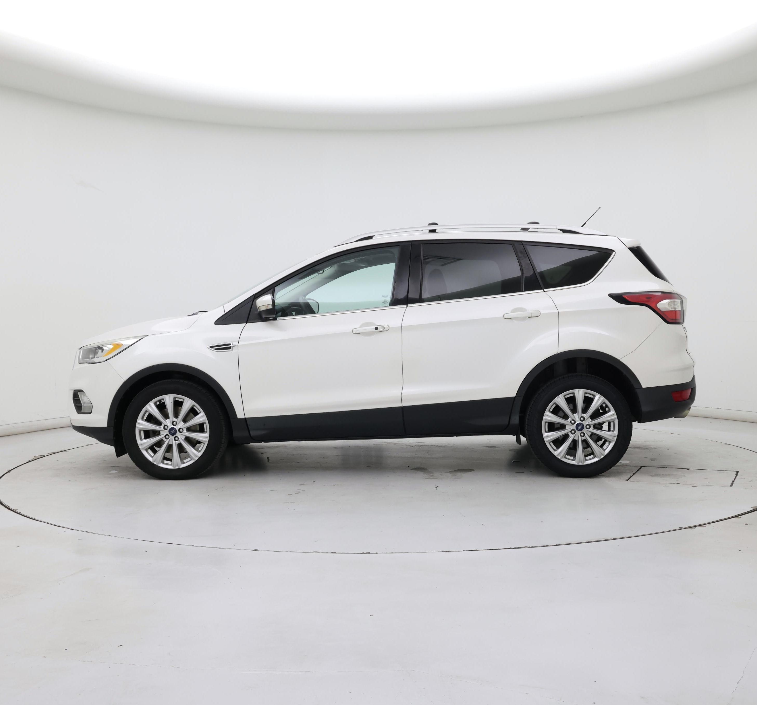 Thumbnail: 2017 Ford Escape - 3