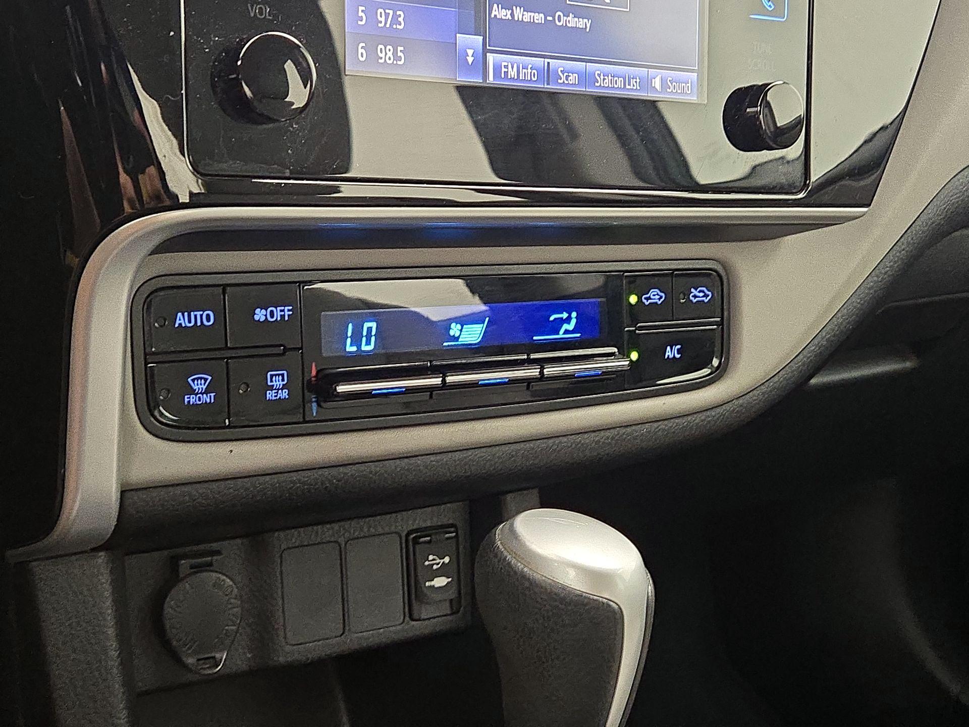 Thumbnail: 2019 Toyota Corolla - 16