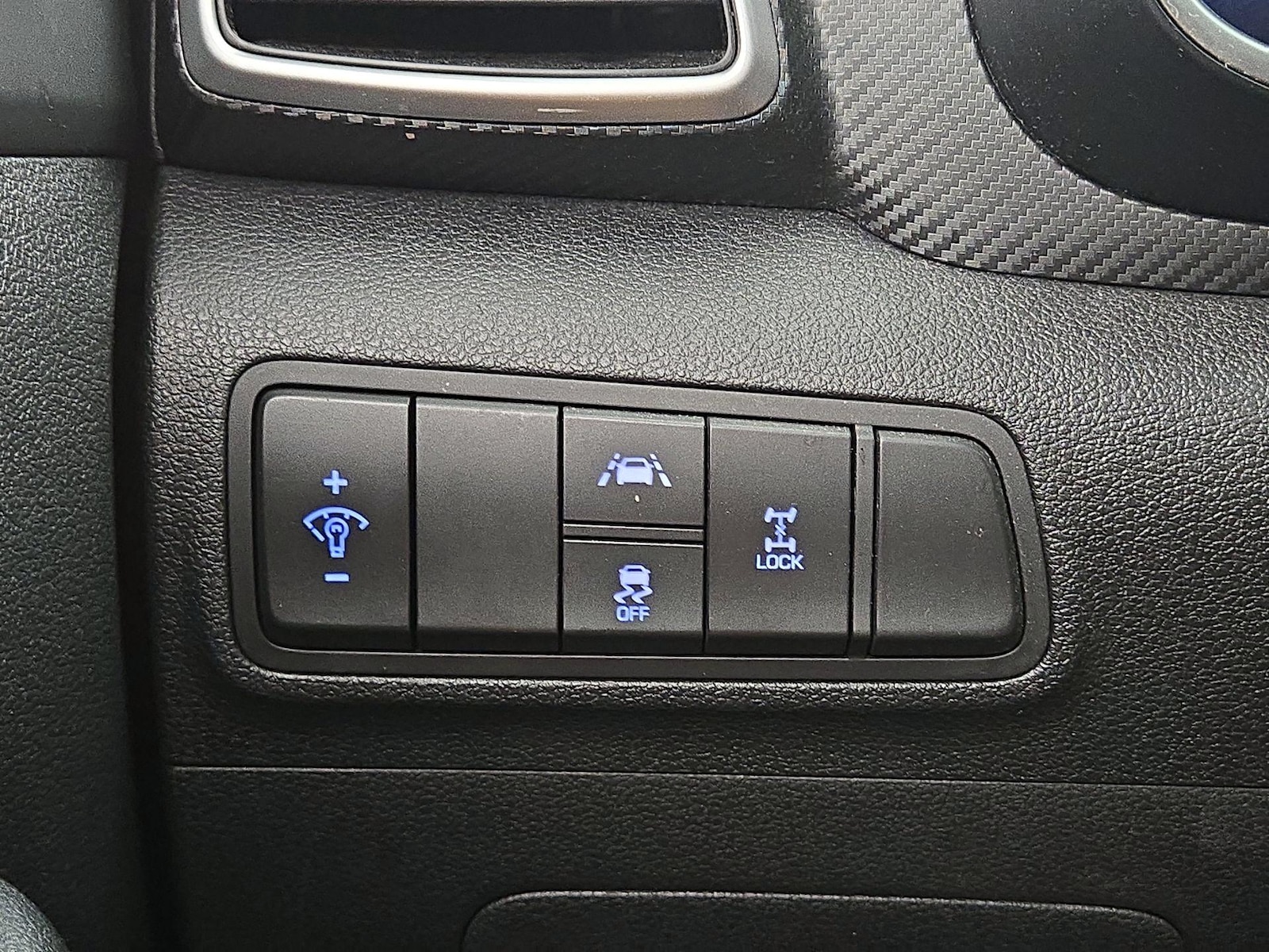 2020 Hyundai Tucson SE - Photo 14