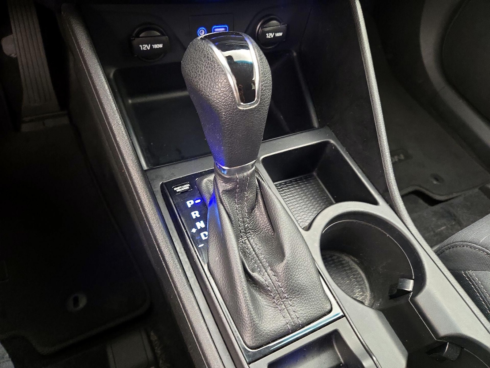 2020 Hyundai Tucson SE - Photo 18