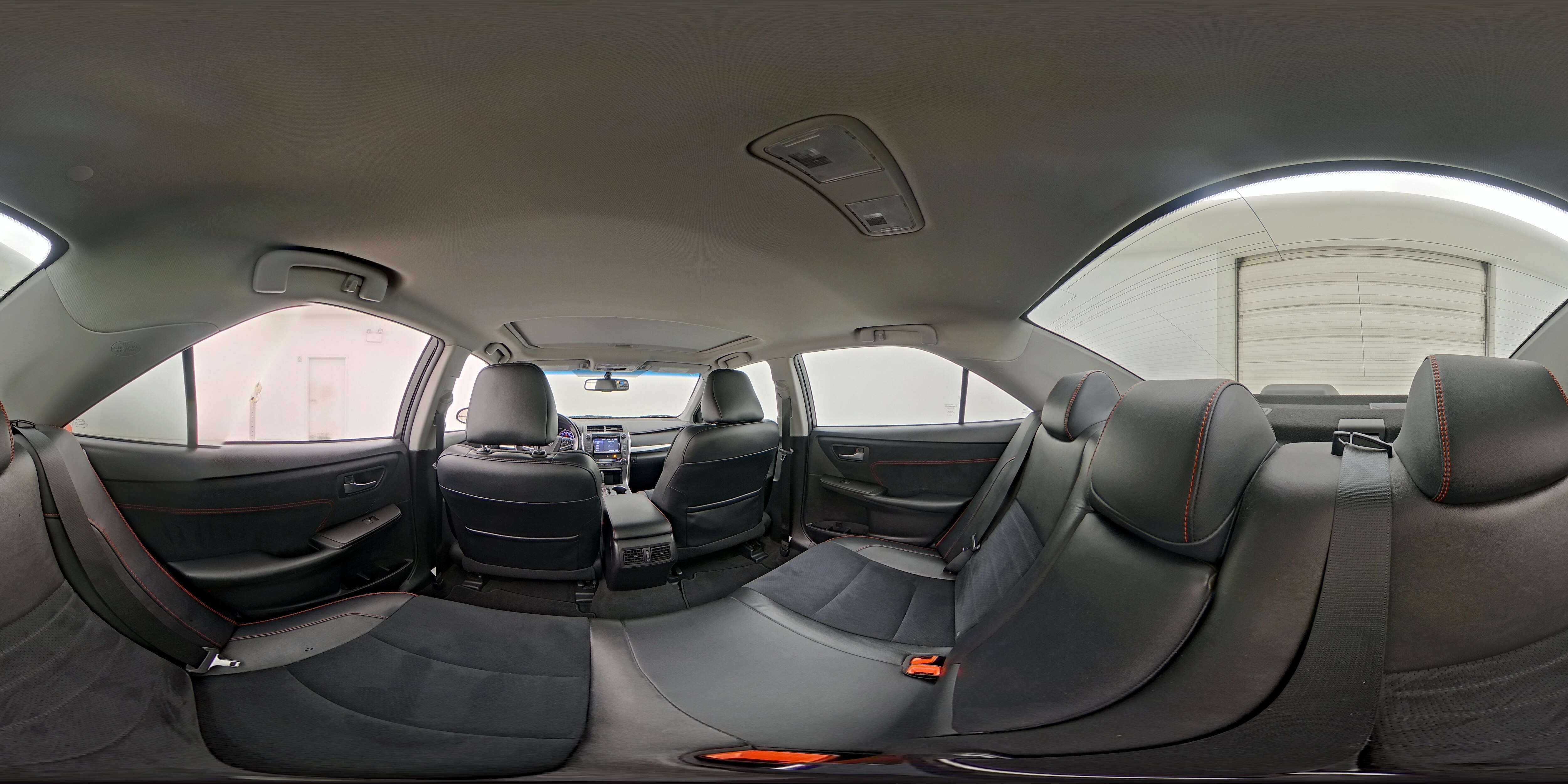 2015 Toyota Camry XSE - Photo 24