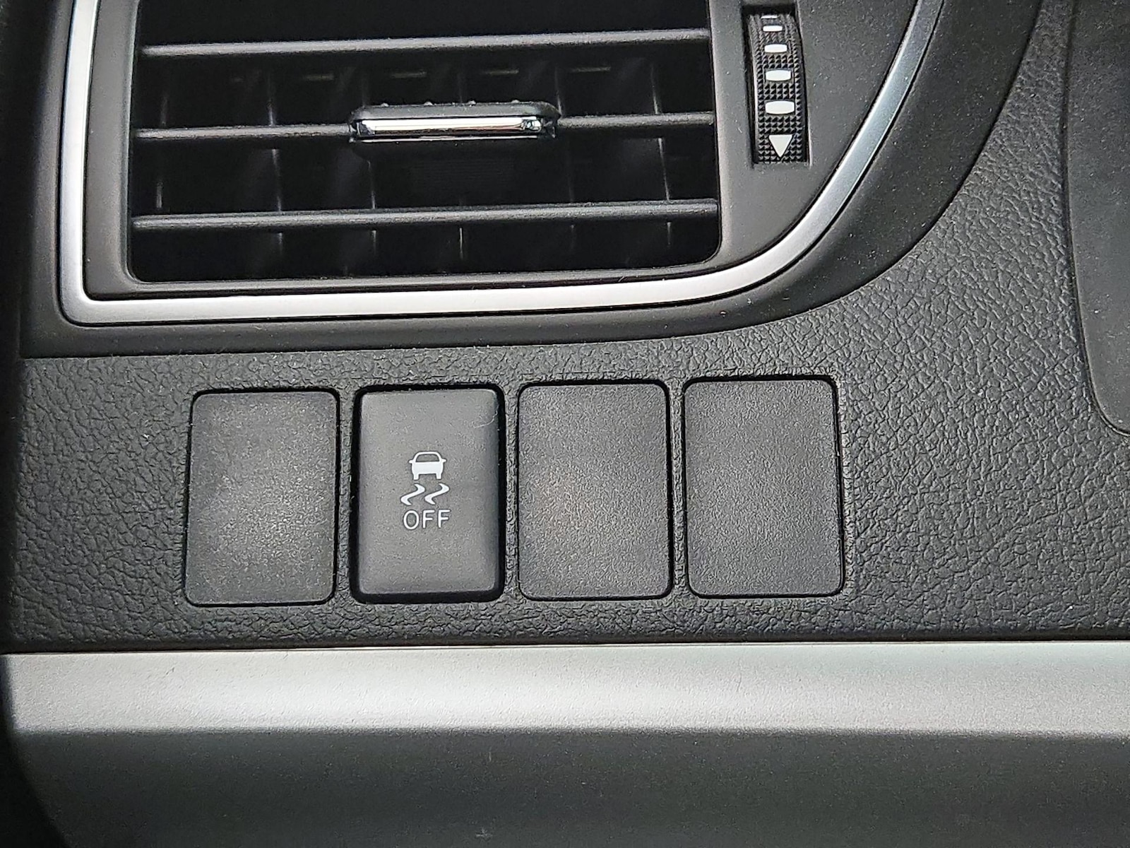 2015 Toyota Camry XSE - Photo 13