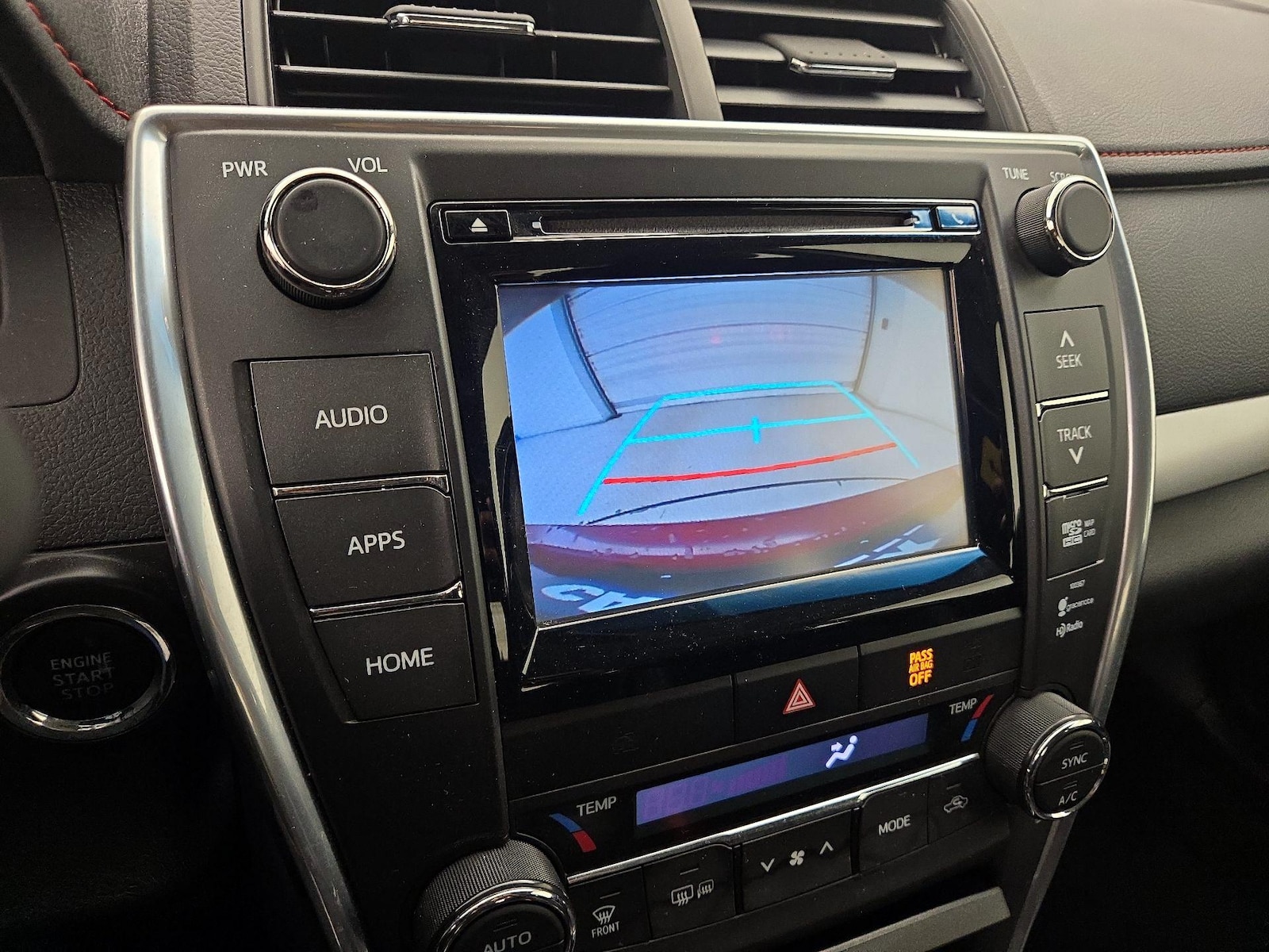 2015 Toyota Camry XSE - Photo 14