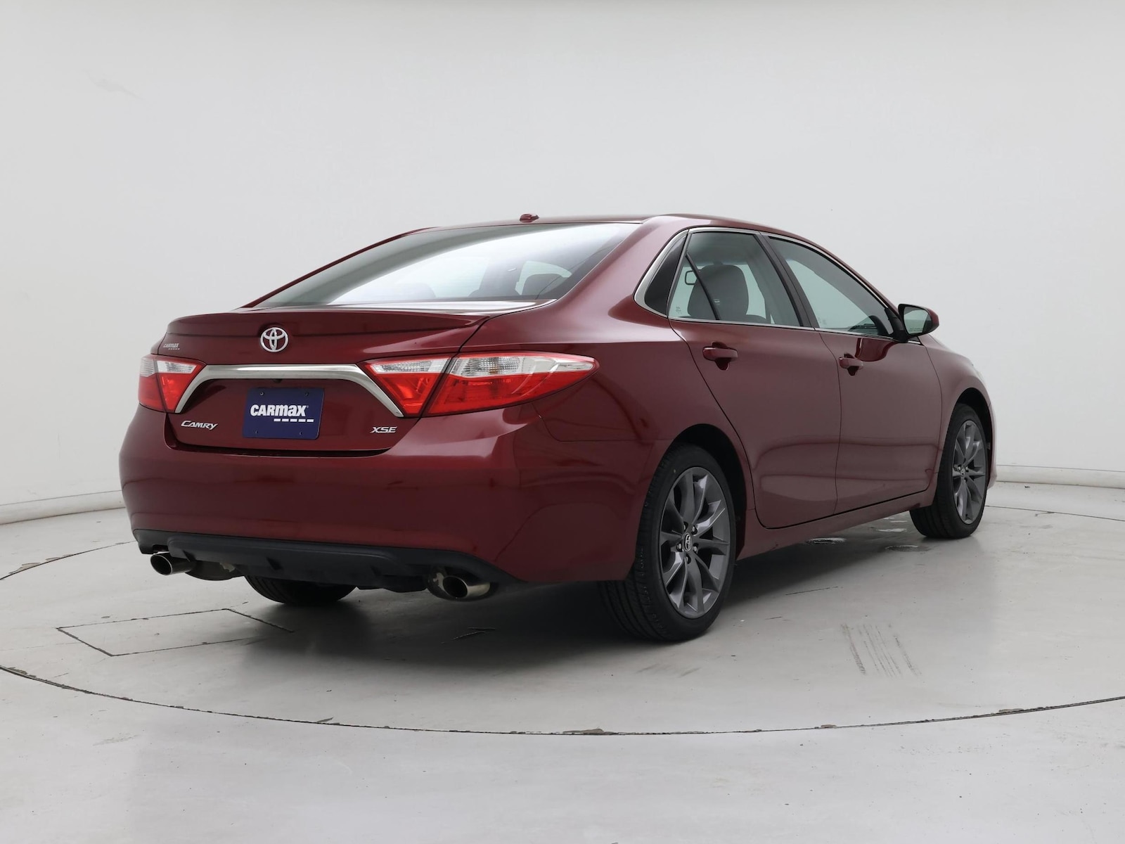 2015 Toyota Camry XSE - Photo 9