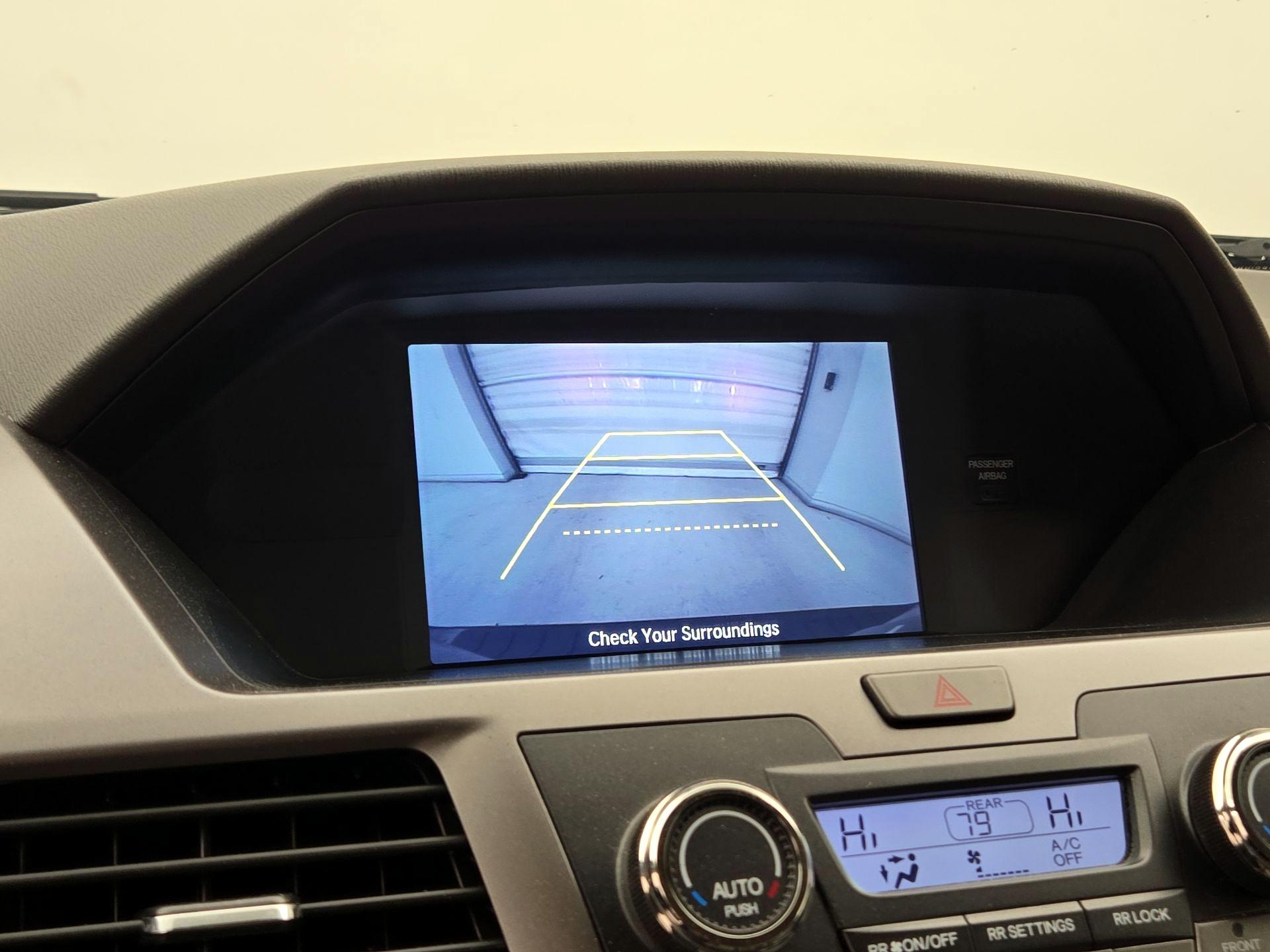 Thumbnail: 2015 Honda Odyssey - 14